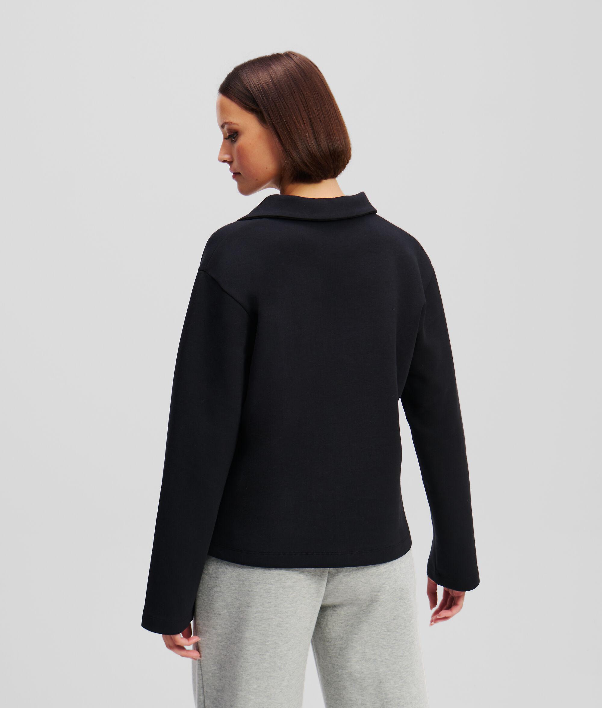 V-NECK SWEATSHIRT Product Image