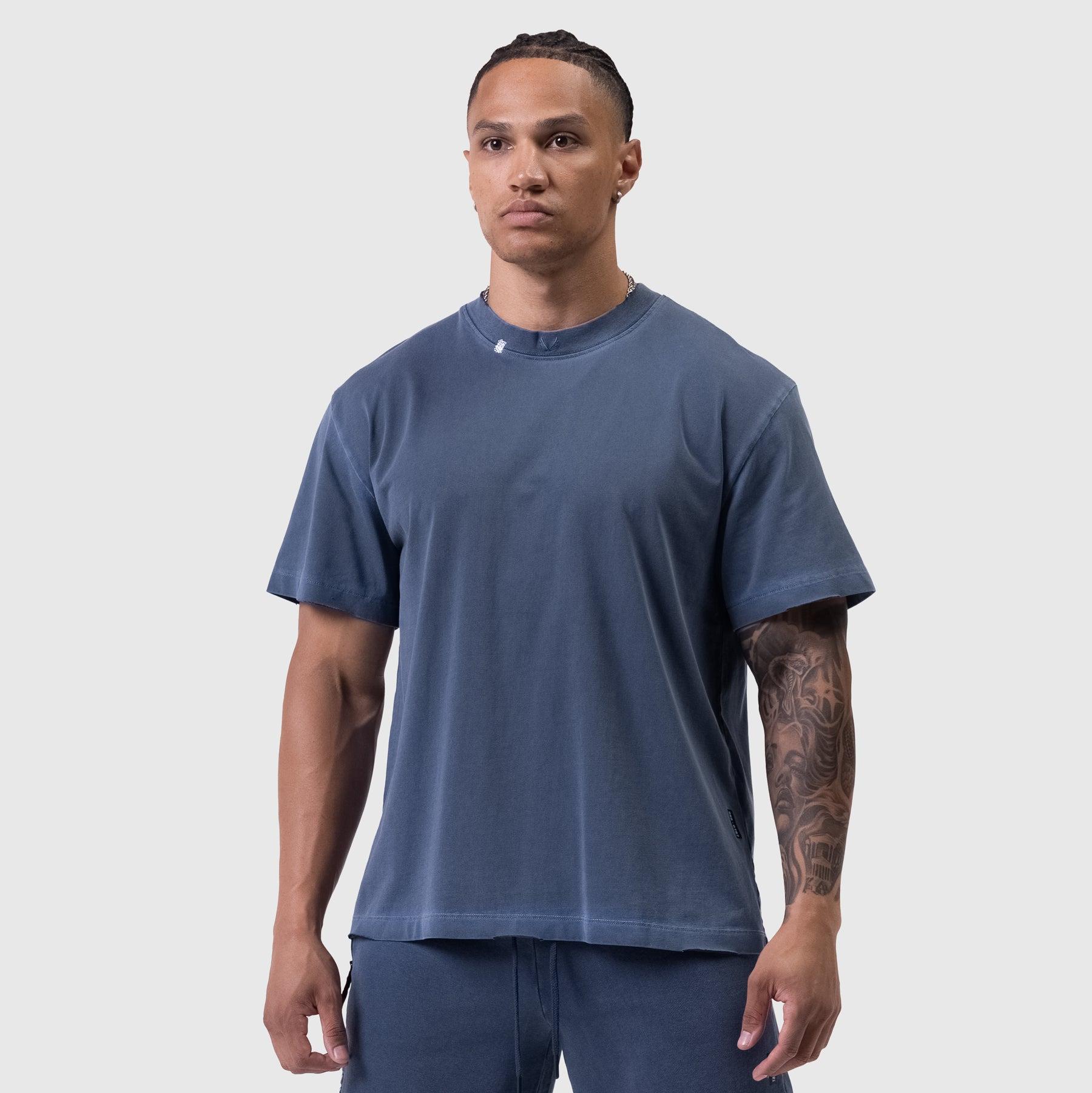 0851. Tech Essential™ Relaxed Long Sleeve - Faded Grey Product Image