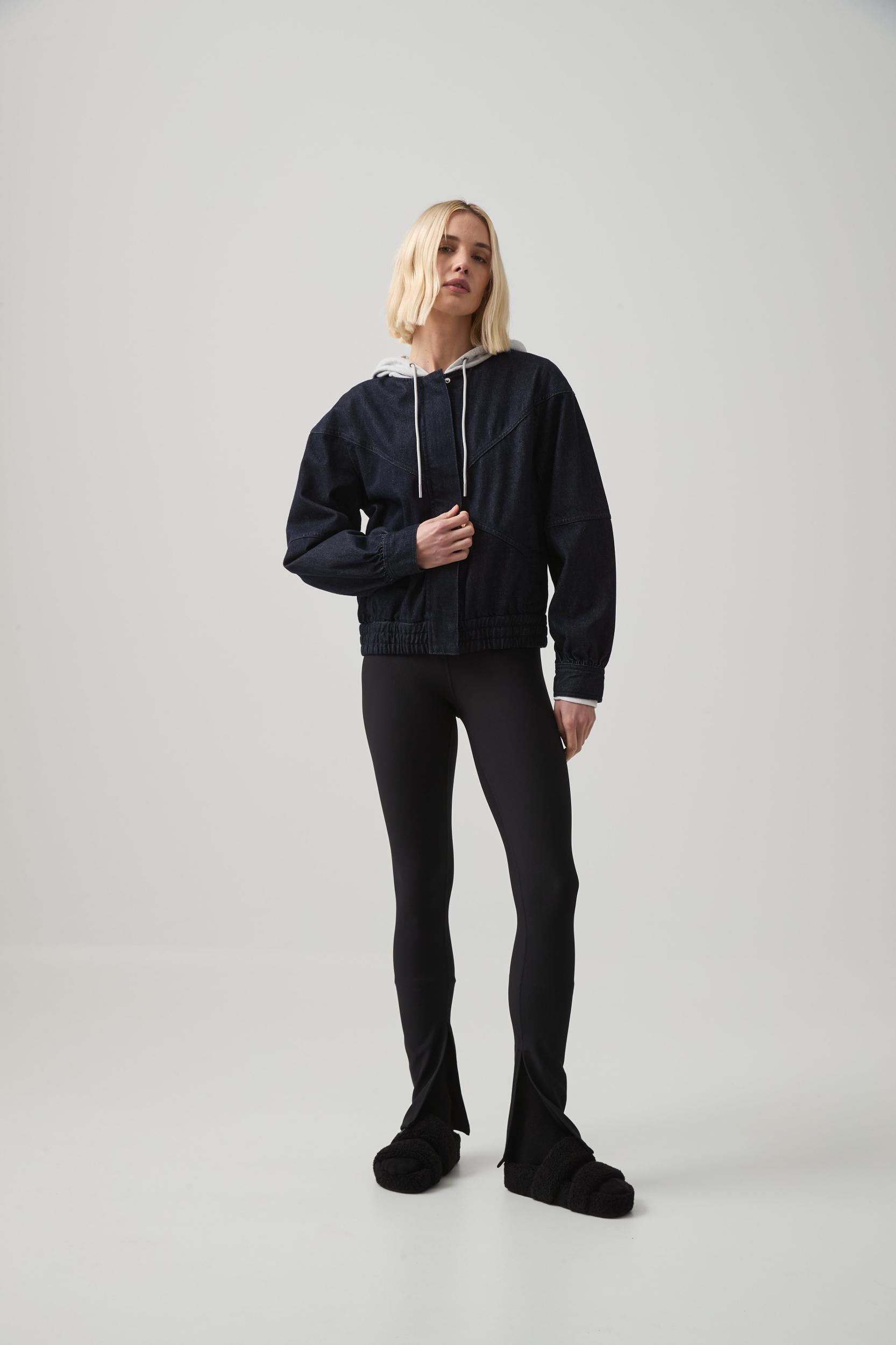 Windbreaker Shirt 406 Product Image