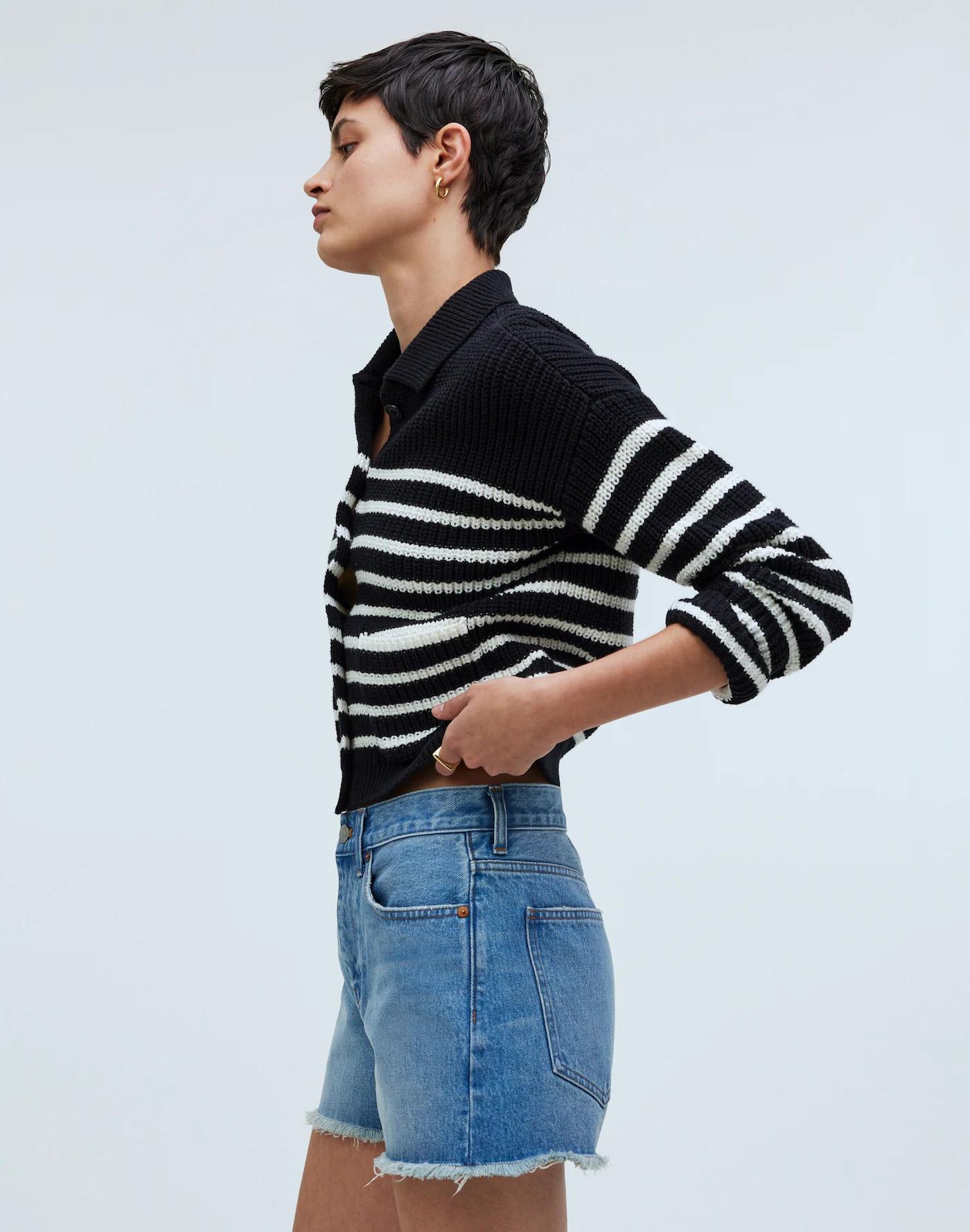 Relaxed Mid-Length Denim Shorts in Bonavie Wash: Raw-Hem Edition Product Image