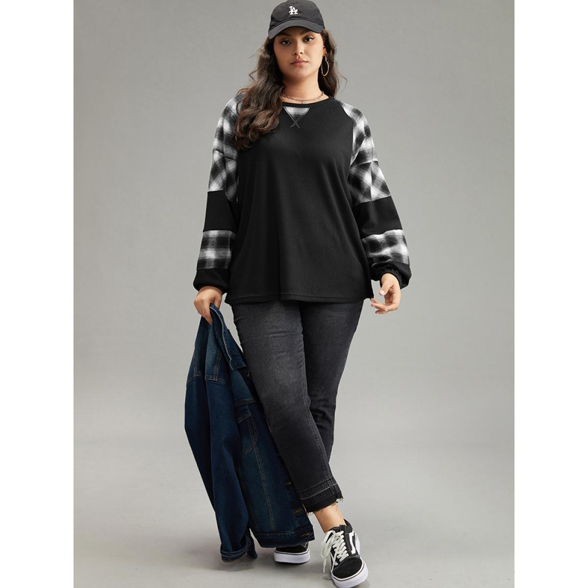 Plus Size Plaid Patchwork Rib Knit Elastic Cuffs Sweatshirt Black Women Casual Elastic cuffs Plaid Round Neck Dailywear T-shirts BloomChic 22-24/3X Product Image