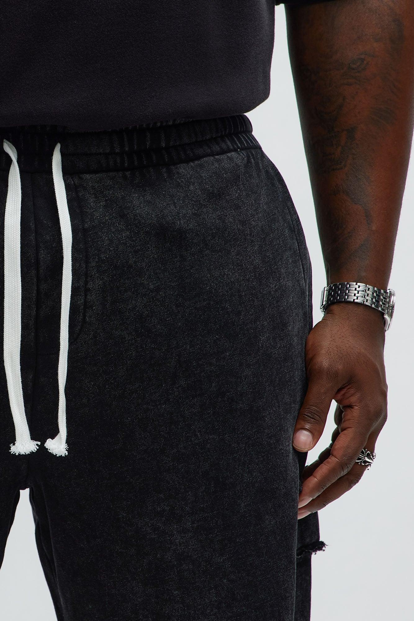 Cargo Baggy Sweatshort - Black Male Product Image