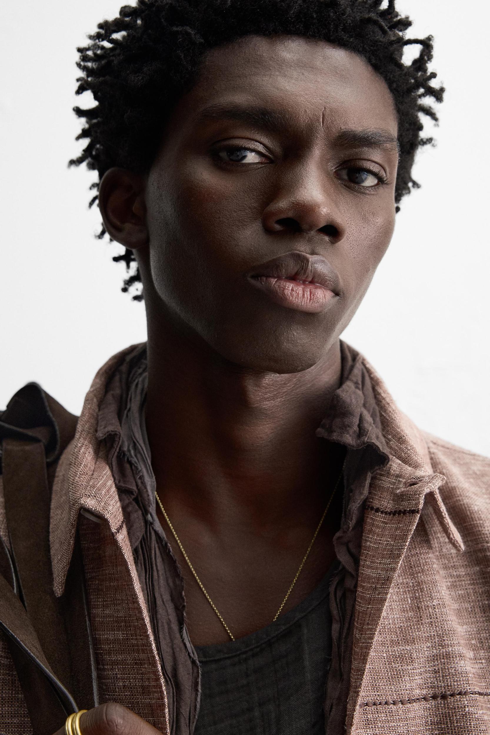 EMBROIDERED TEXTURED SHIRT Product Image