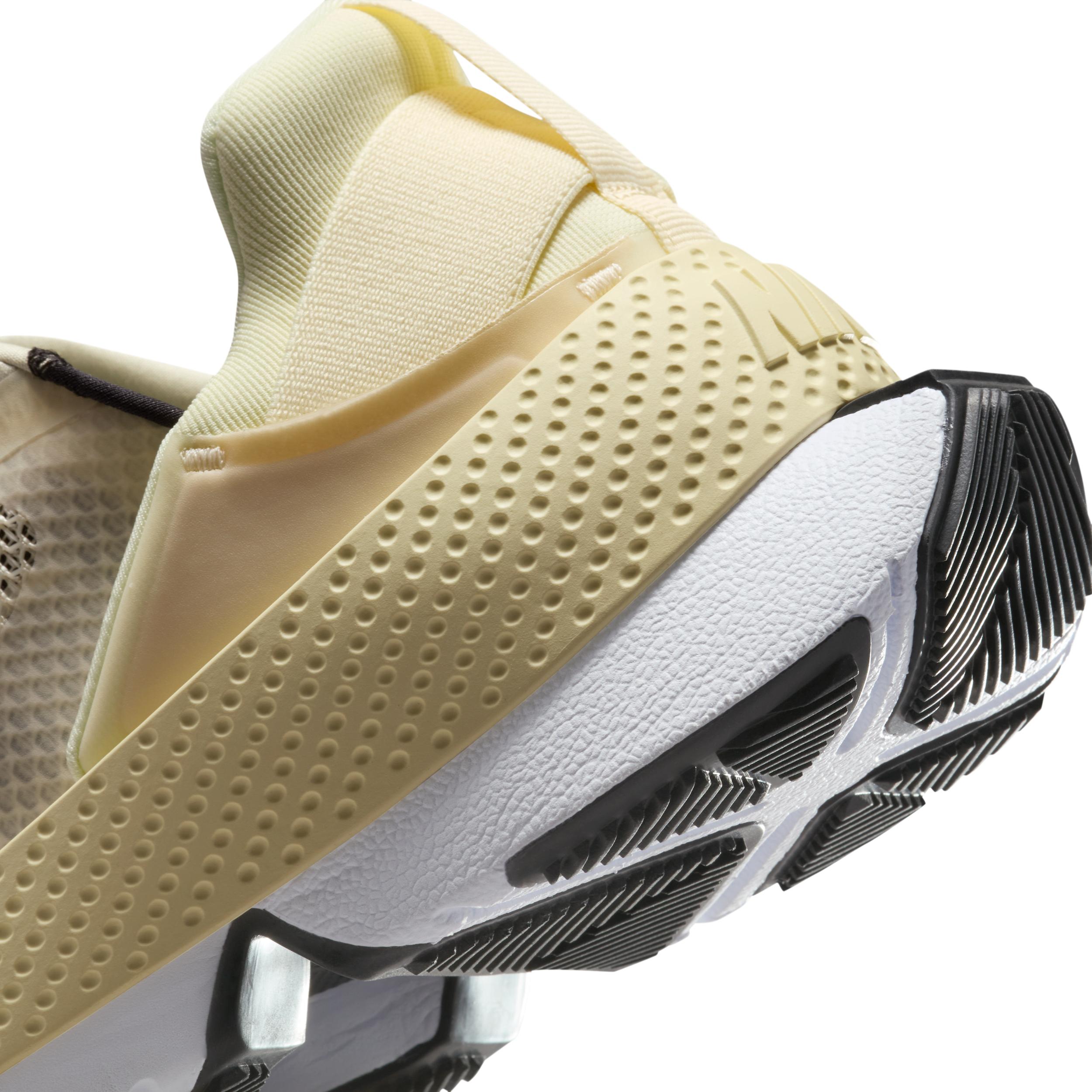 Nike Womens Go FlyEase Easy On/Off Shoes | DR5540-700 Product Image