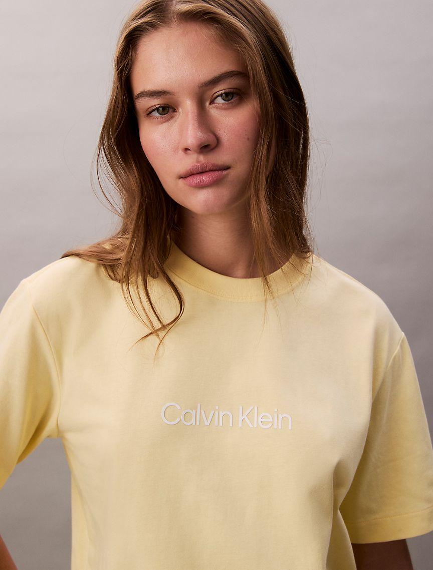 Standard Logo Boxy Fit Crewneck T-Shirt Product Image