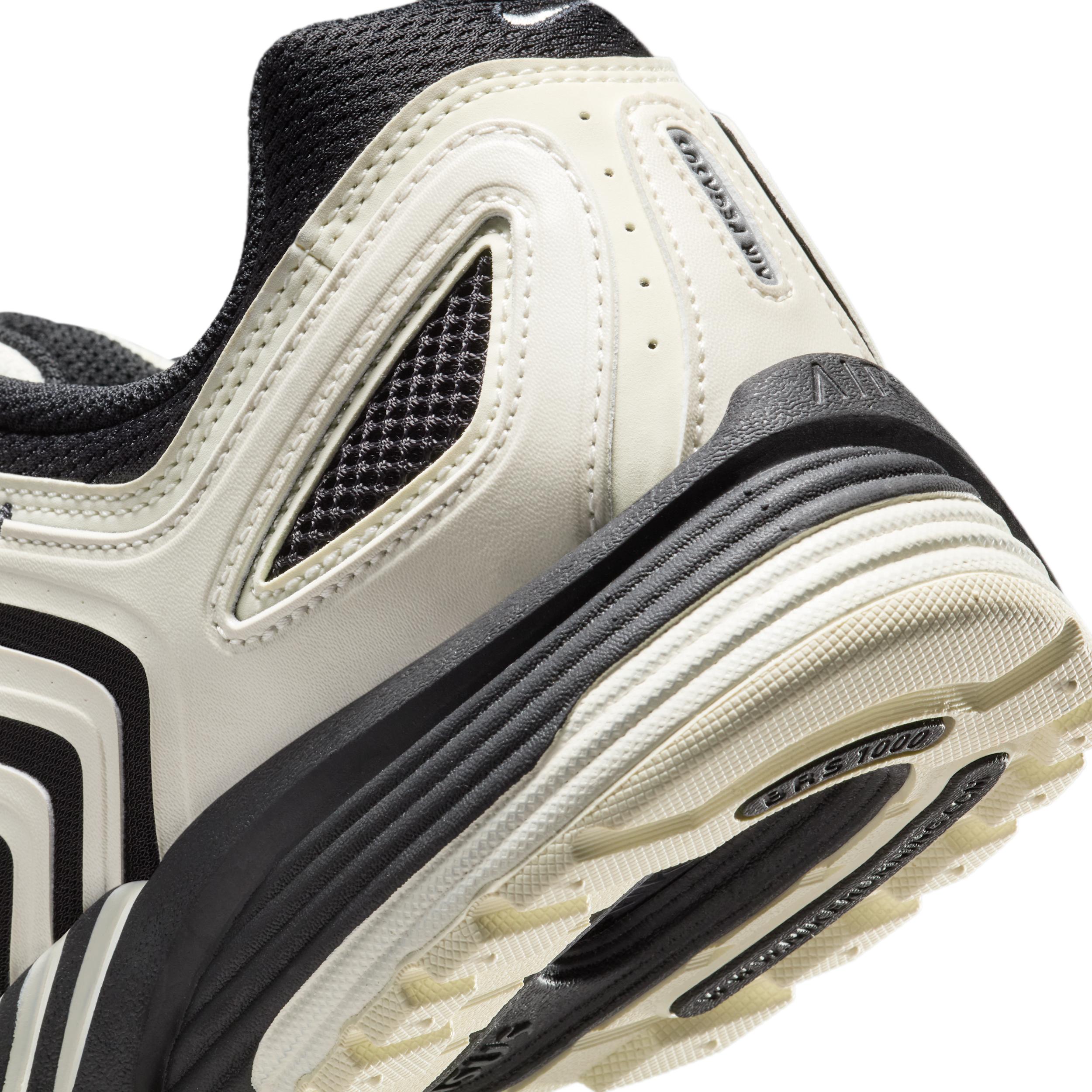 Nike Mens Air Pegasus 2005 Shoes | HQ5403-102 Product Image