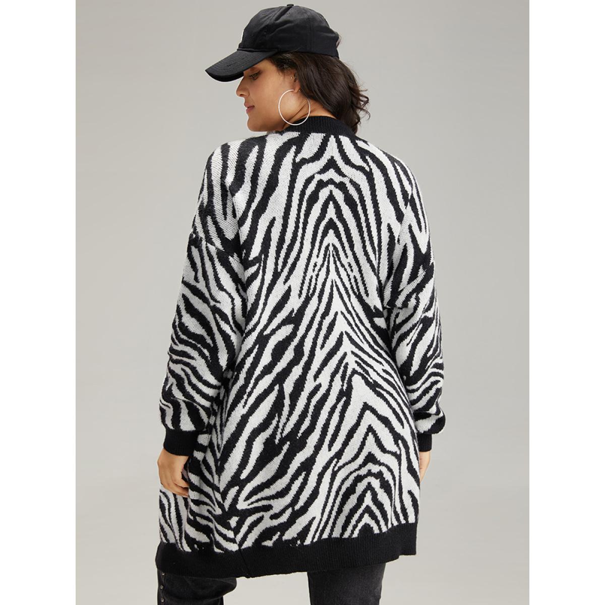 Plus Size Supersoft Essentials Zebra Print Patched Pocket Cardigan Black Women Casual Loose Long Sleeve Dailywear Cardigans BloomChic 28/5X Product Image