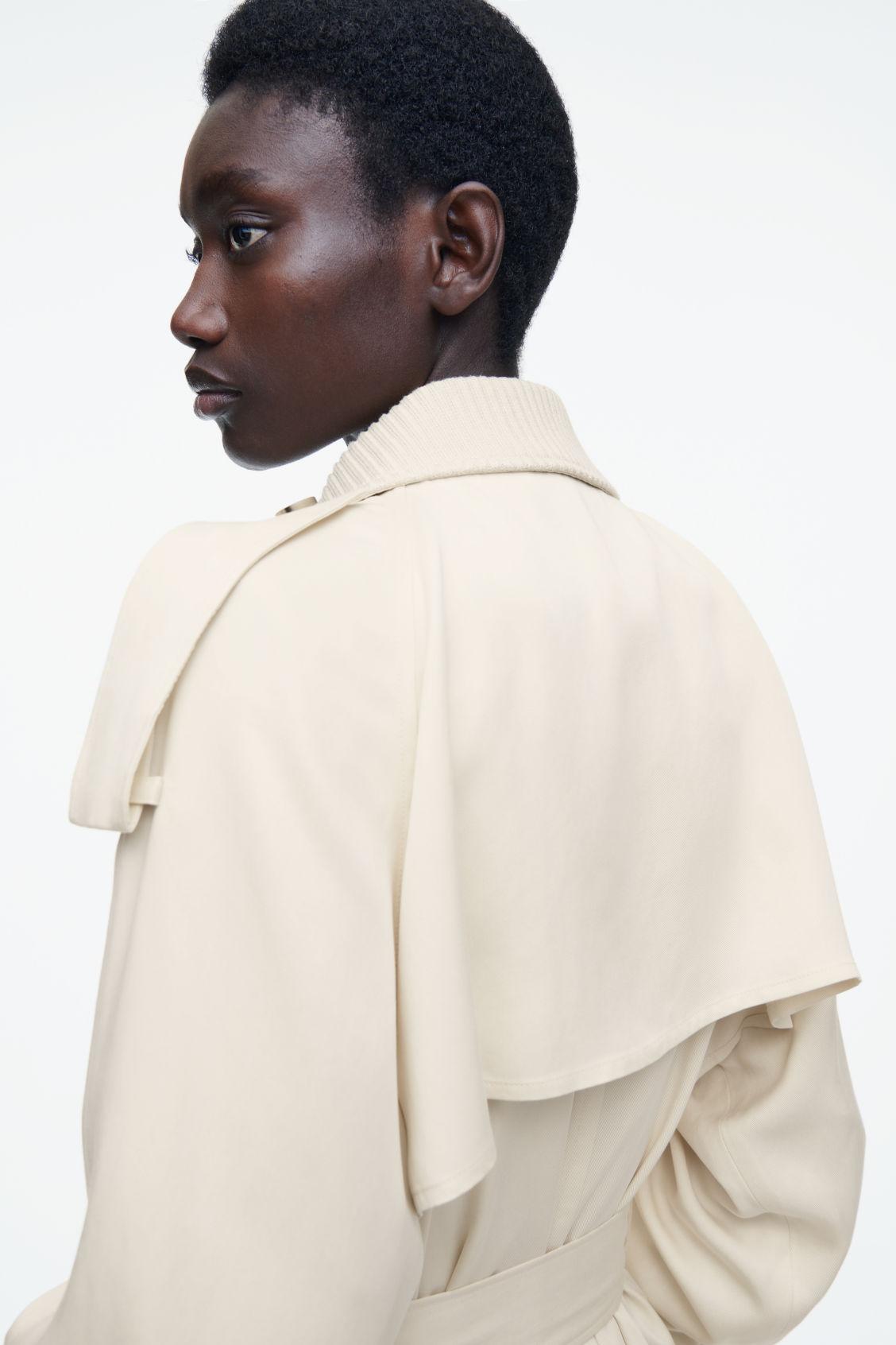 KNITTED-COLLAR TRENCH COAT Product Image