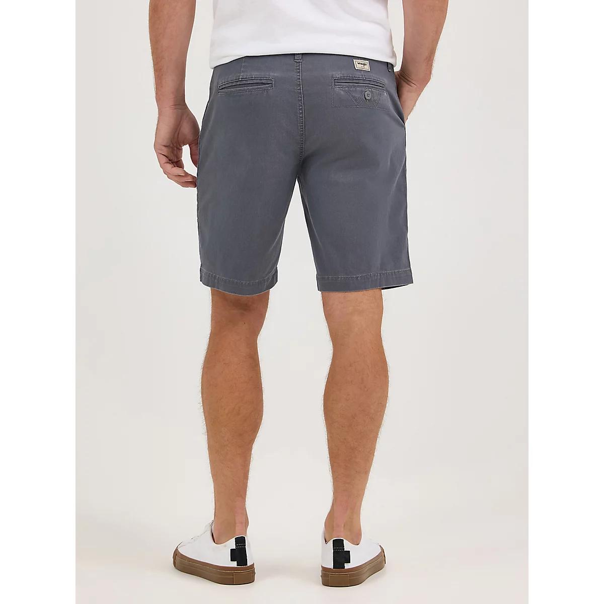 Men's Flat Front Short in Pewter Product Image