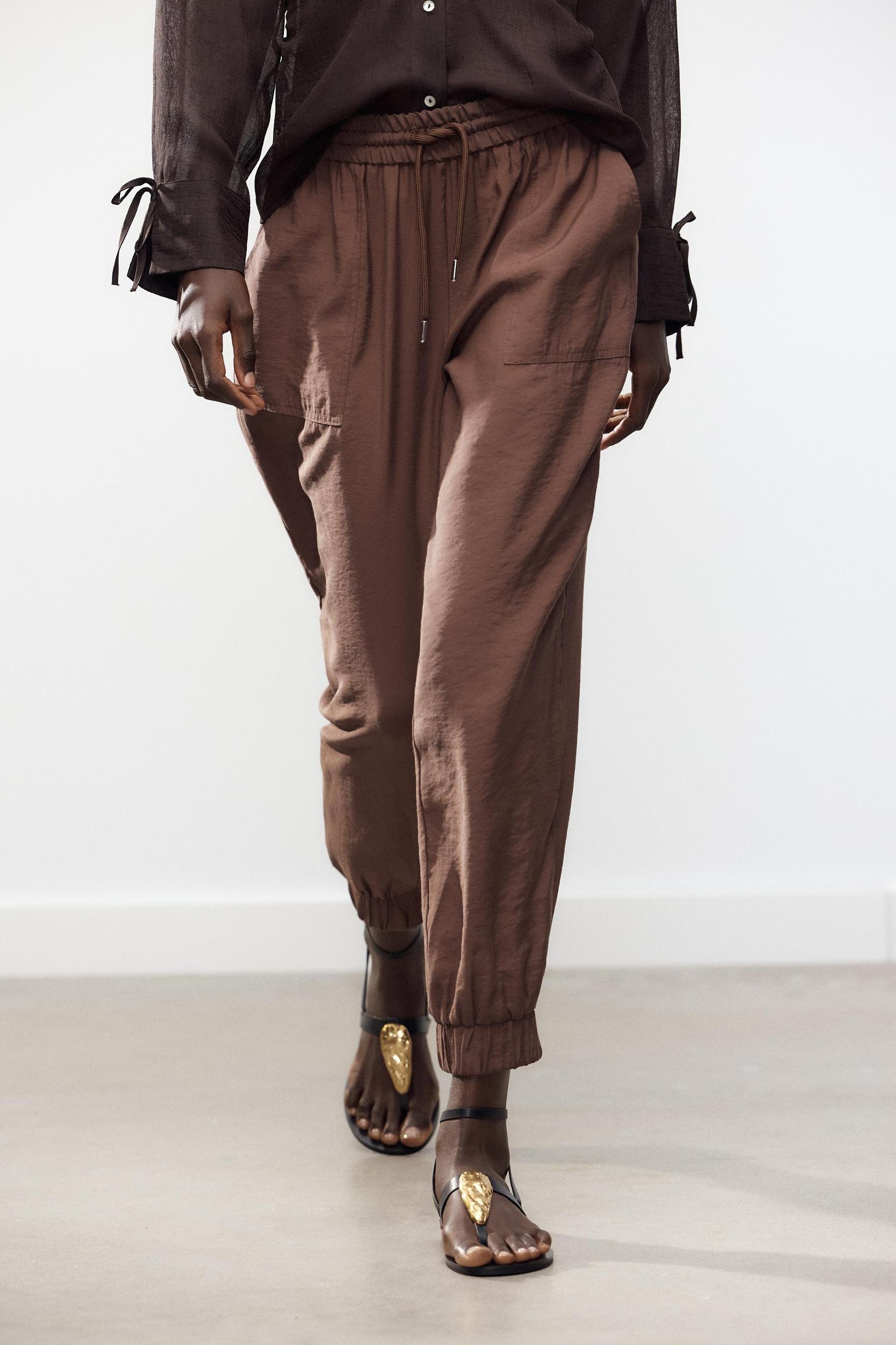 FLOWY JOGGER PANTS Product Image