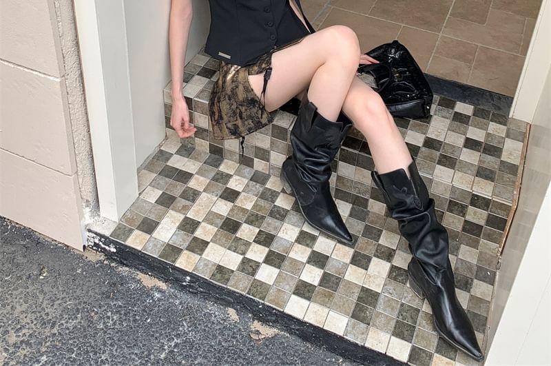 Choker-Neck V-Neck Sleeveless Lace Trim Slit Top / High Waist Floral Jacquard Mini A-Line Skirt Product Image