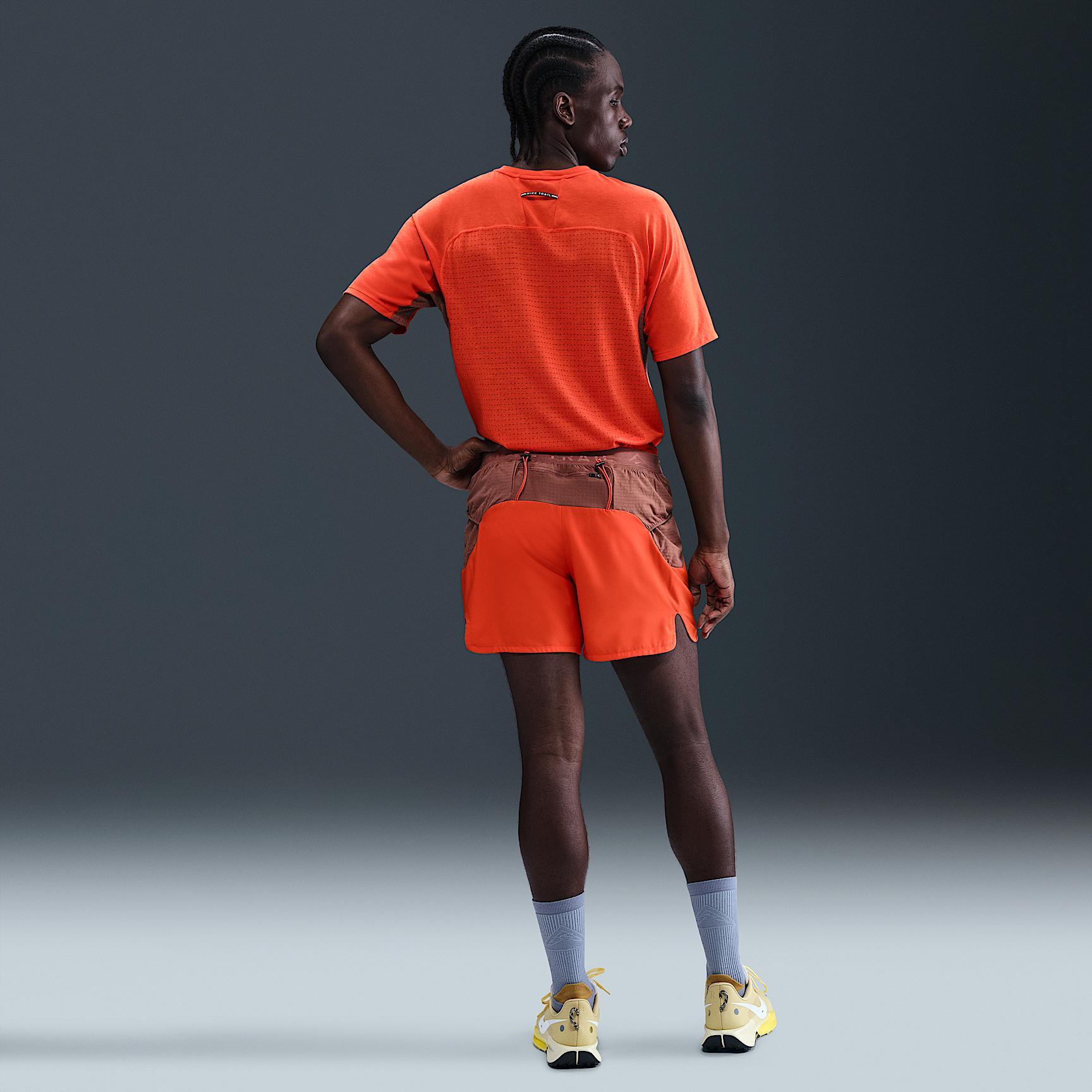 Nike Mens Solar Chase Dri-FIT ADV Short-Sleeve Running Top | HJ3580-633 Product Image