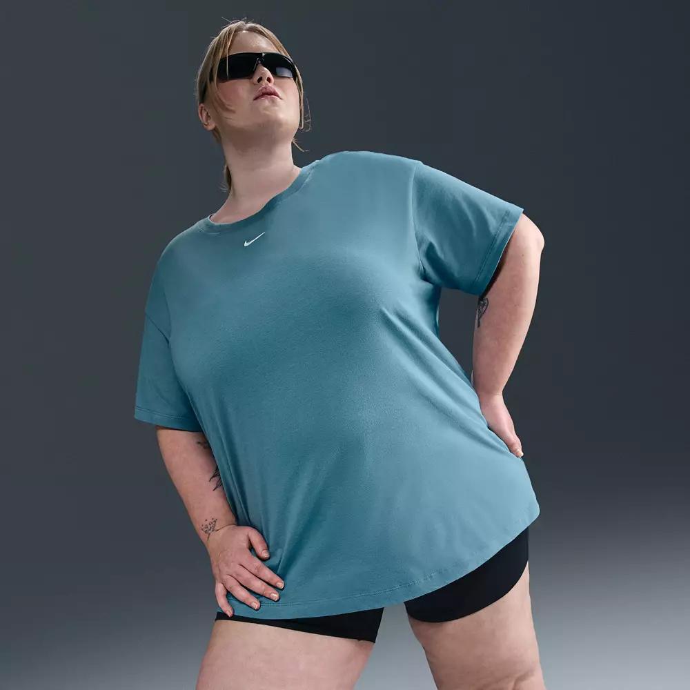 Women's Nike Sportswear Essential T-Shirt (Plus Size) Product Image