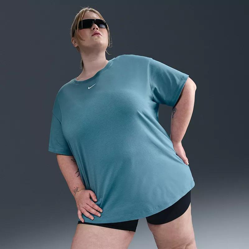 Women's Nike Sportswear Essential T-Shirt (Plus Size) Product Image