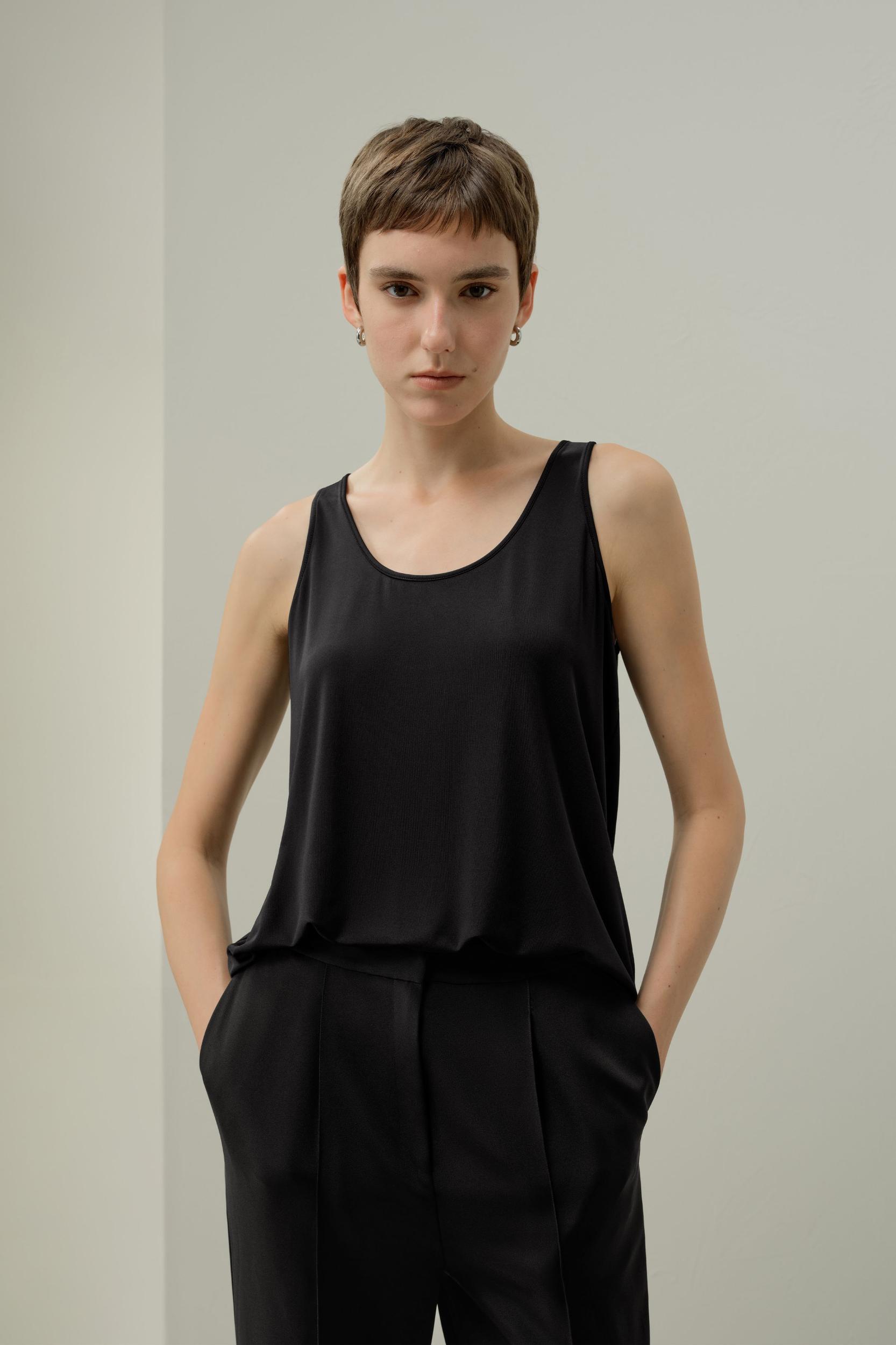 Silk Breeze Jersey Scoop Tank Top Product Image