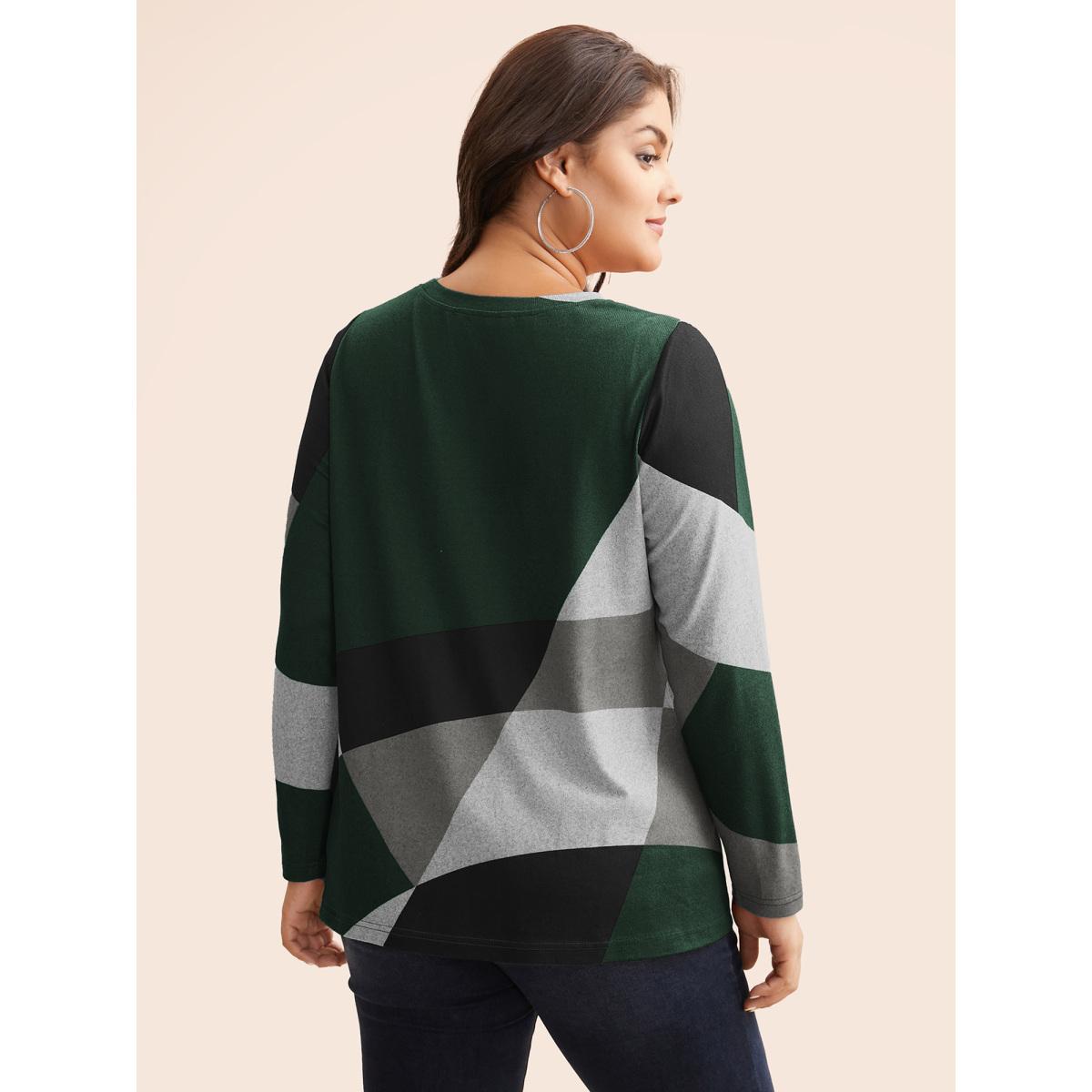 Plus Size Round Neck Colorblock Contrast T-shirt DarkGreen Women Leisure Contrast Non Casual T-shirts BloomChic 14-16/1X Product Image