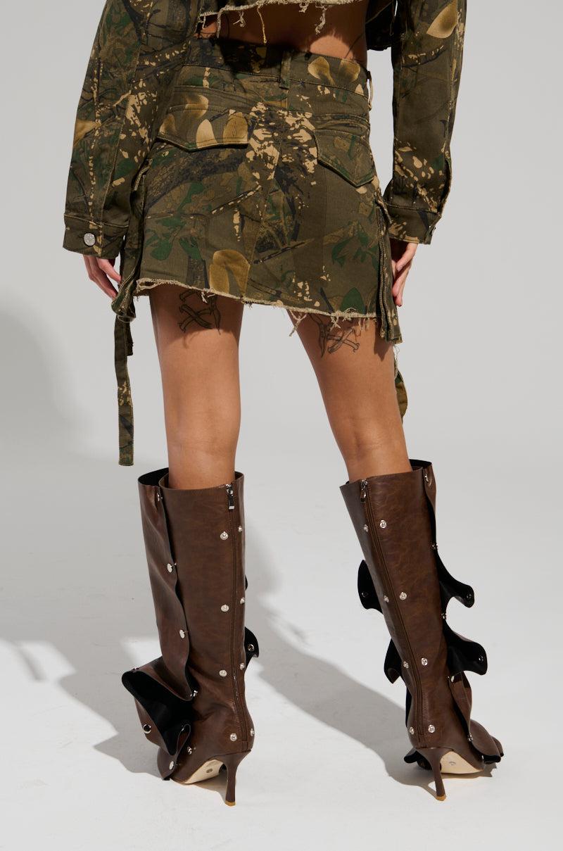 RUNNING FREE MINI SKIRT Product Image