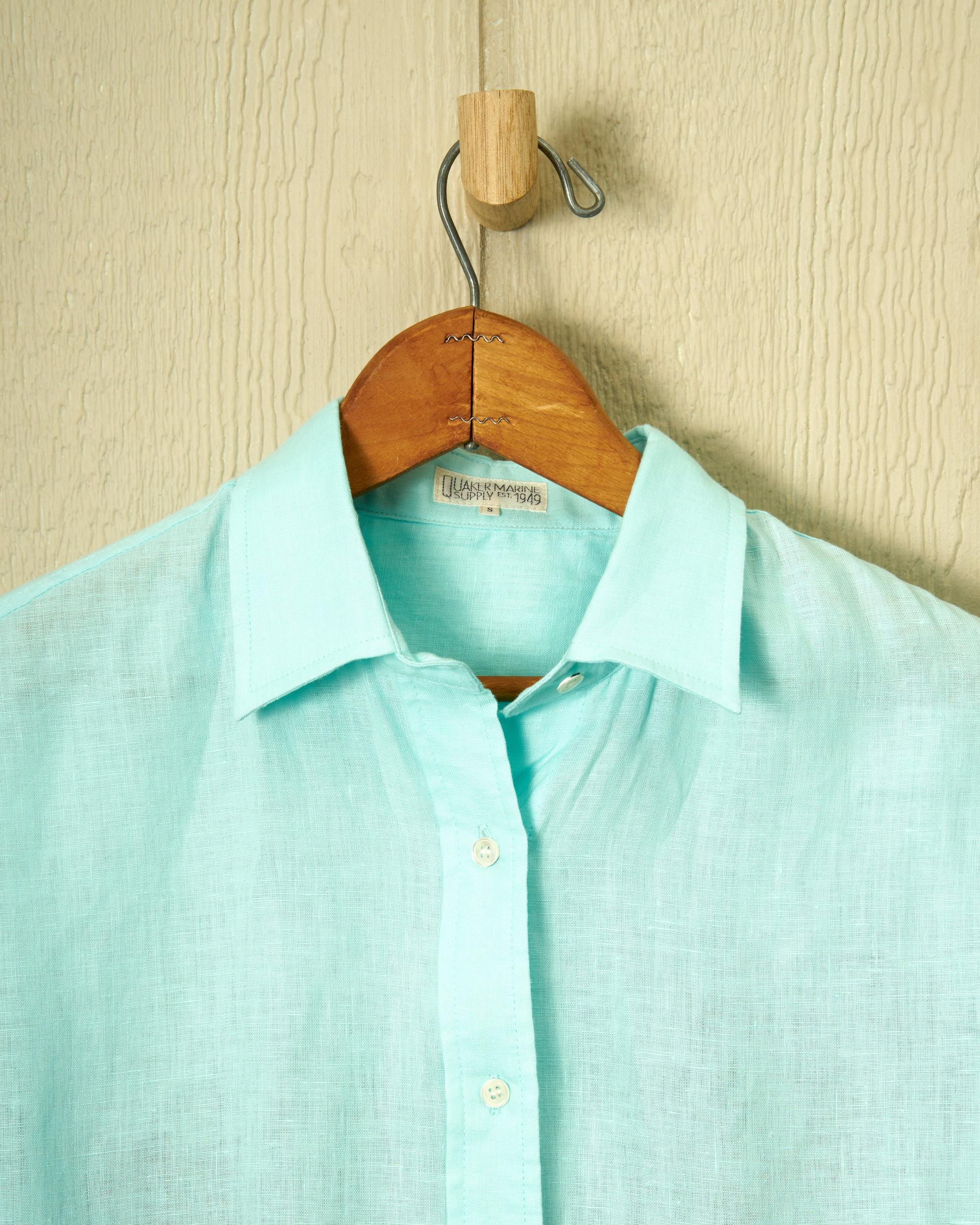 Women's Linen Shirt in Seafoam Product Image