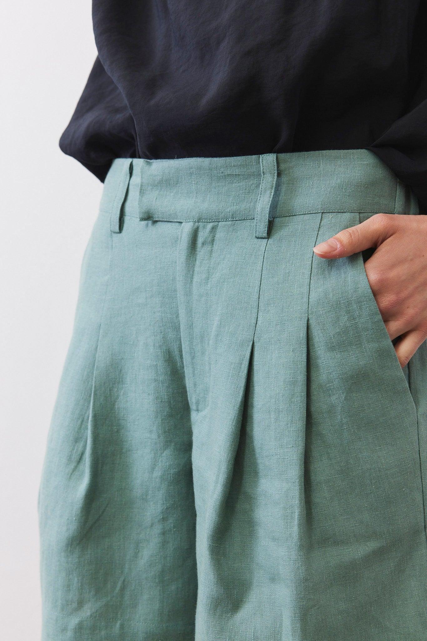 The Pleated Bermuda Shorts Product Image