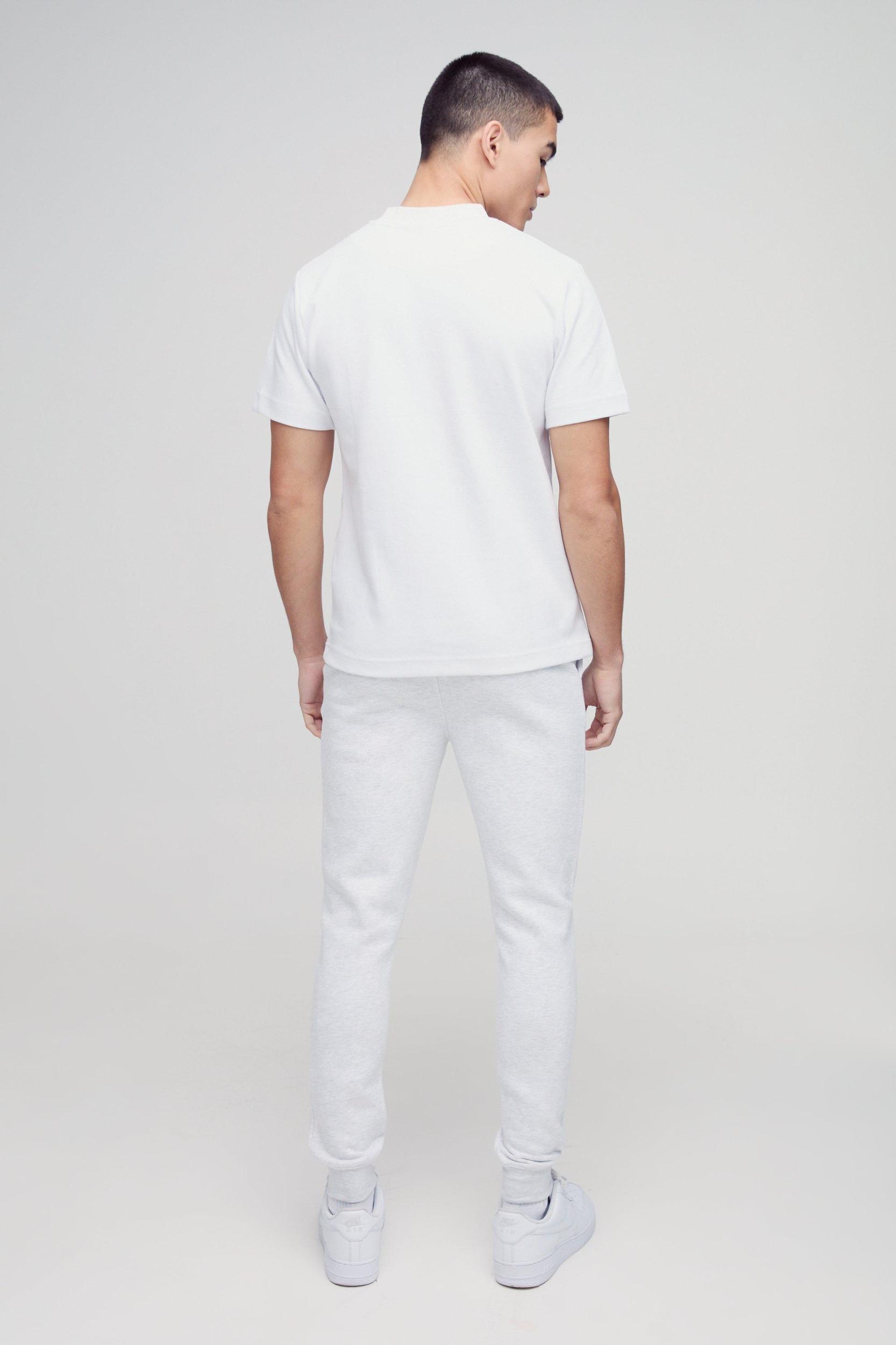 330GSM Basic Skinny Fit Sweatpants | boohooMAN USA Product Image