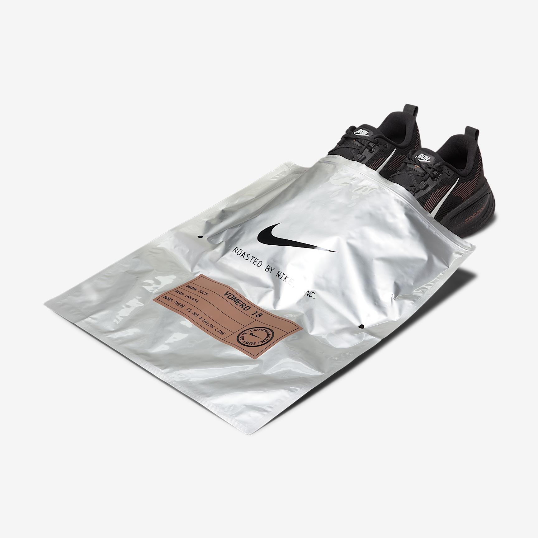 Nike Mens Vomero 18 Road Running Shoes | HM6803-700 Product Image