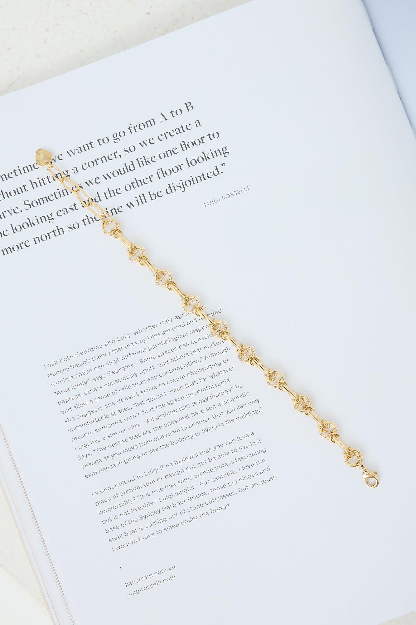 Knotted Bracelet Gold Product Image