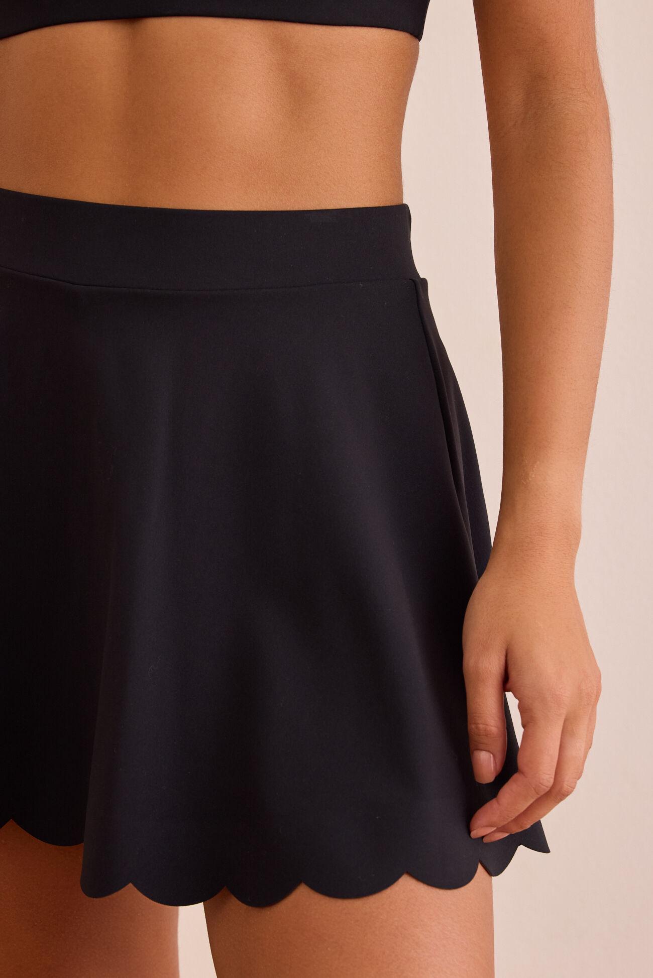 Speed up Scallop Skort Product Image