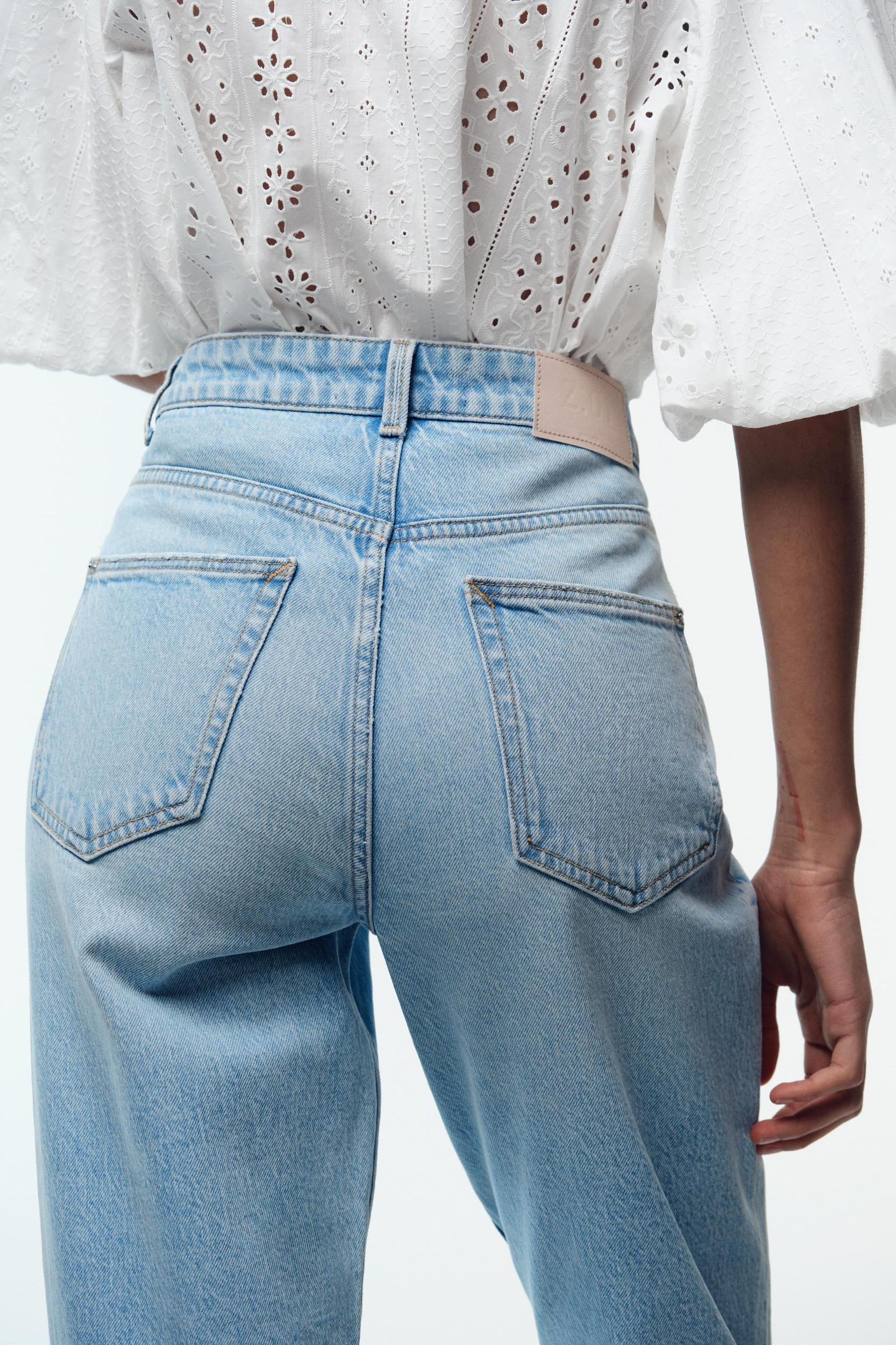 Z.01 HIGH WAIST COMFORT MOM FIT JEANS Product Image