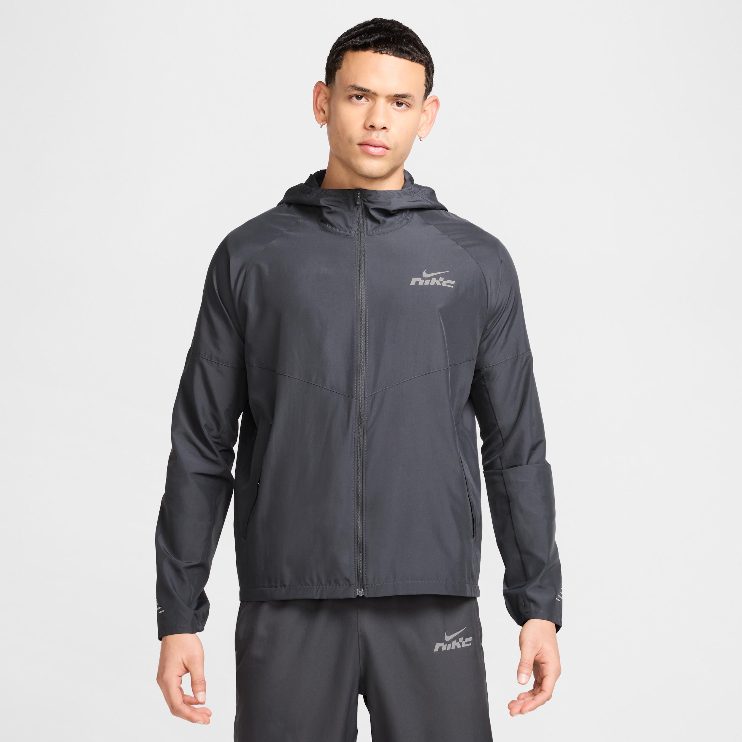 Nike Men's Miler Flash Water-Repellent Running Jacket Product Image