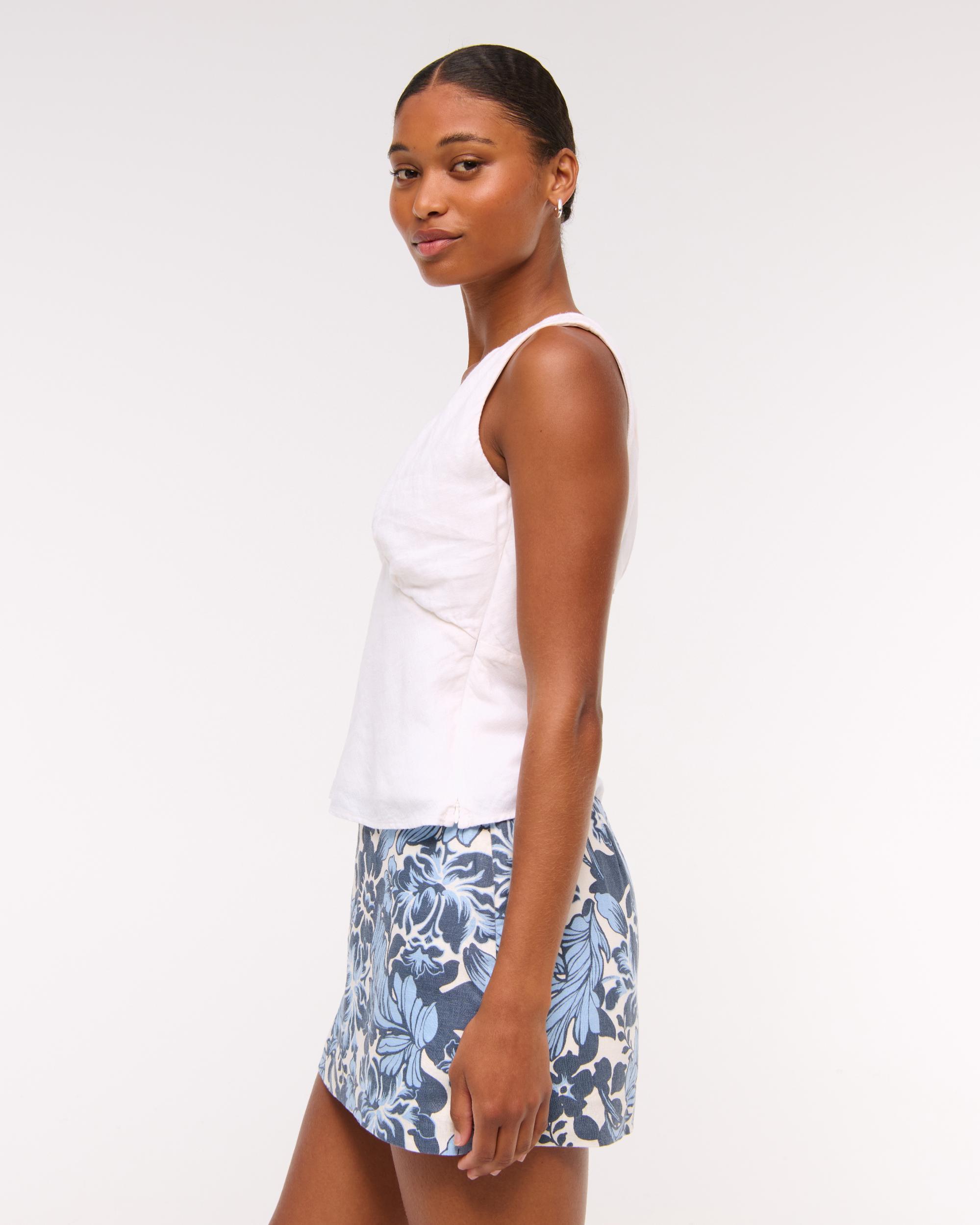 The A&F Scarlett Curve Love Linen-Blend Mini Skort Product Image