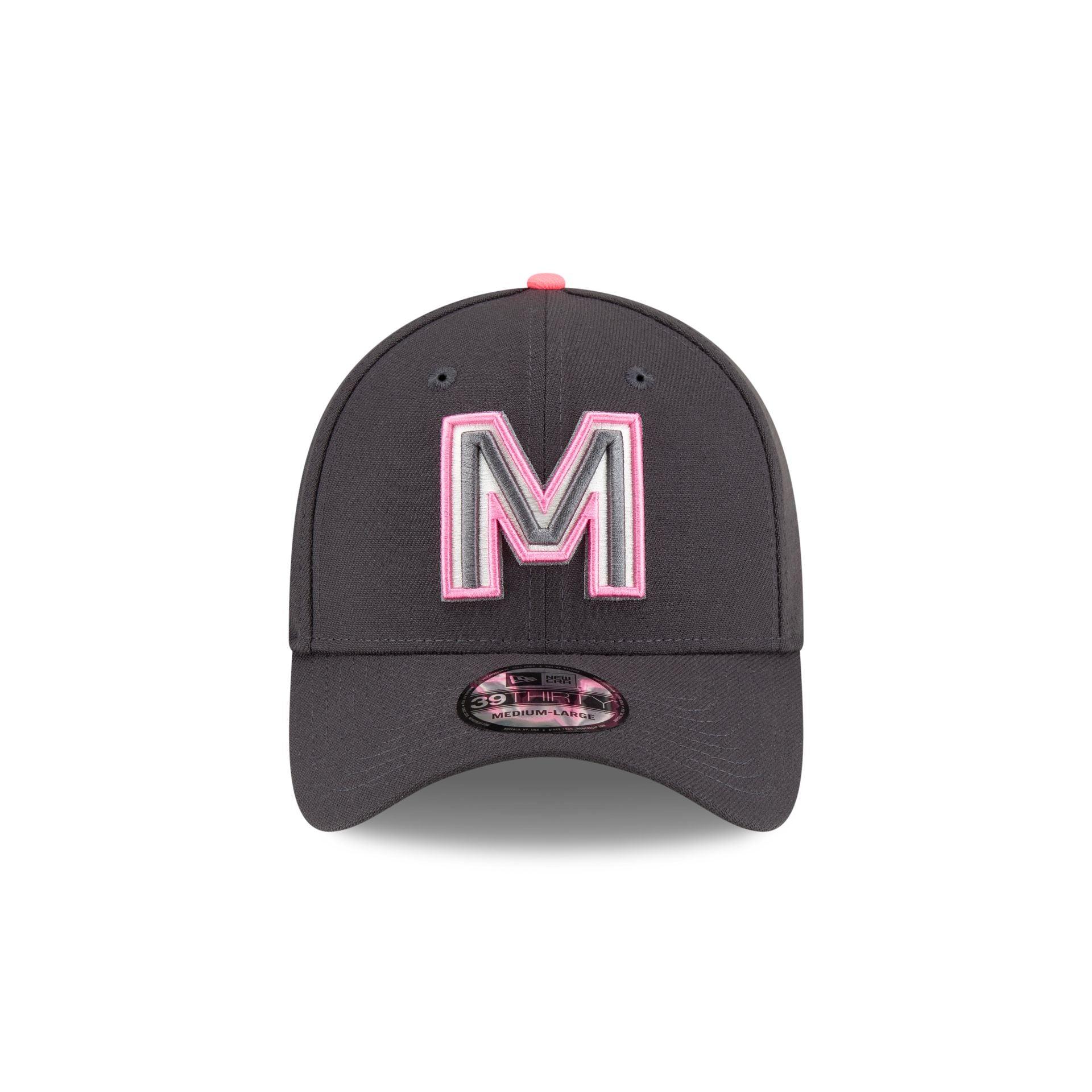 Denver Broncos Team Classic 39THIRTY Stretch Fit Hat Male Product Image