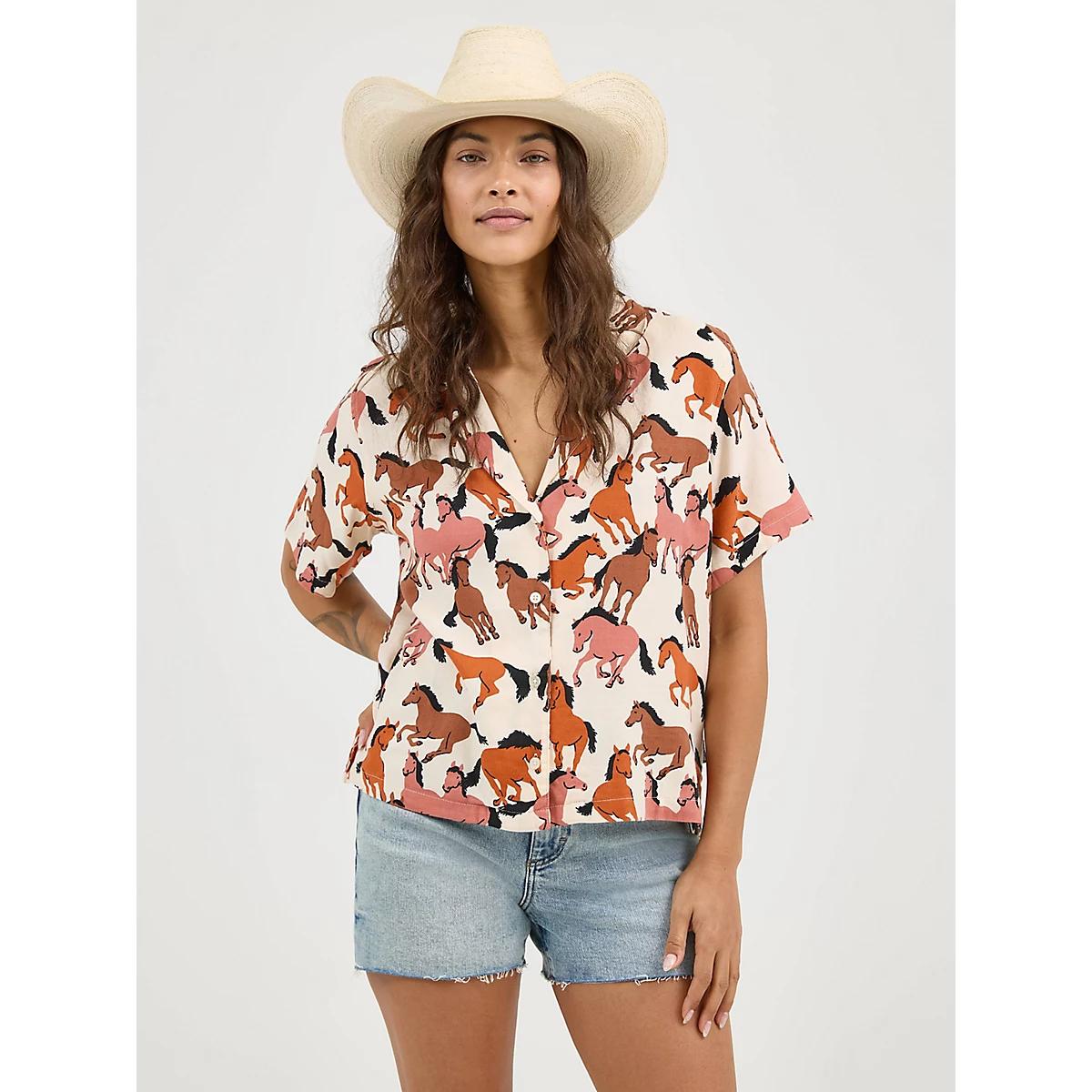 Women's Wrangler Retro® Cowgirl Camp Shirt in Ditsy Cowboy Product Image