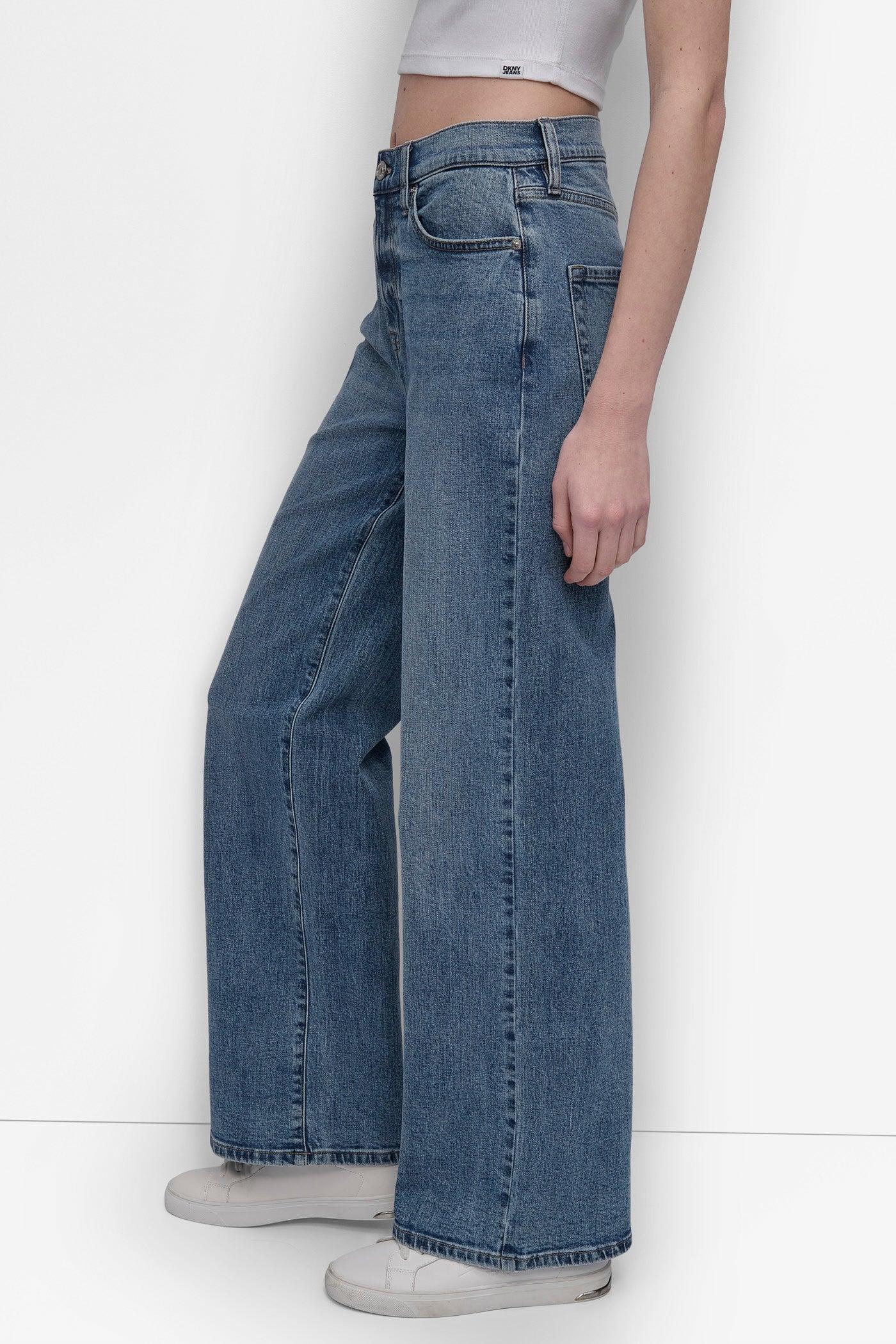 HIGH-RISE TAILORED WIDE-LEG JEAN Product Image