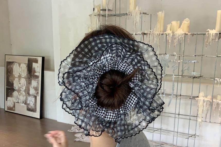 Gingham Mesh Scrunchie Product Image