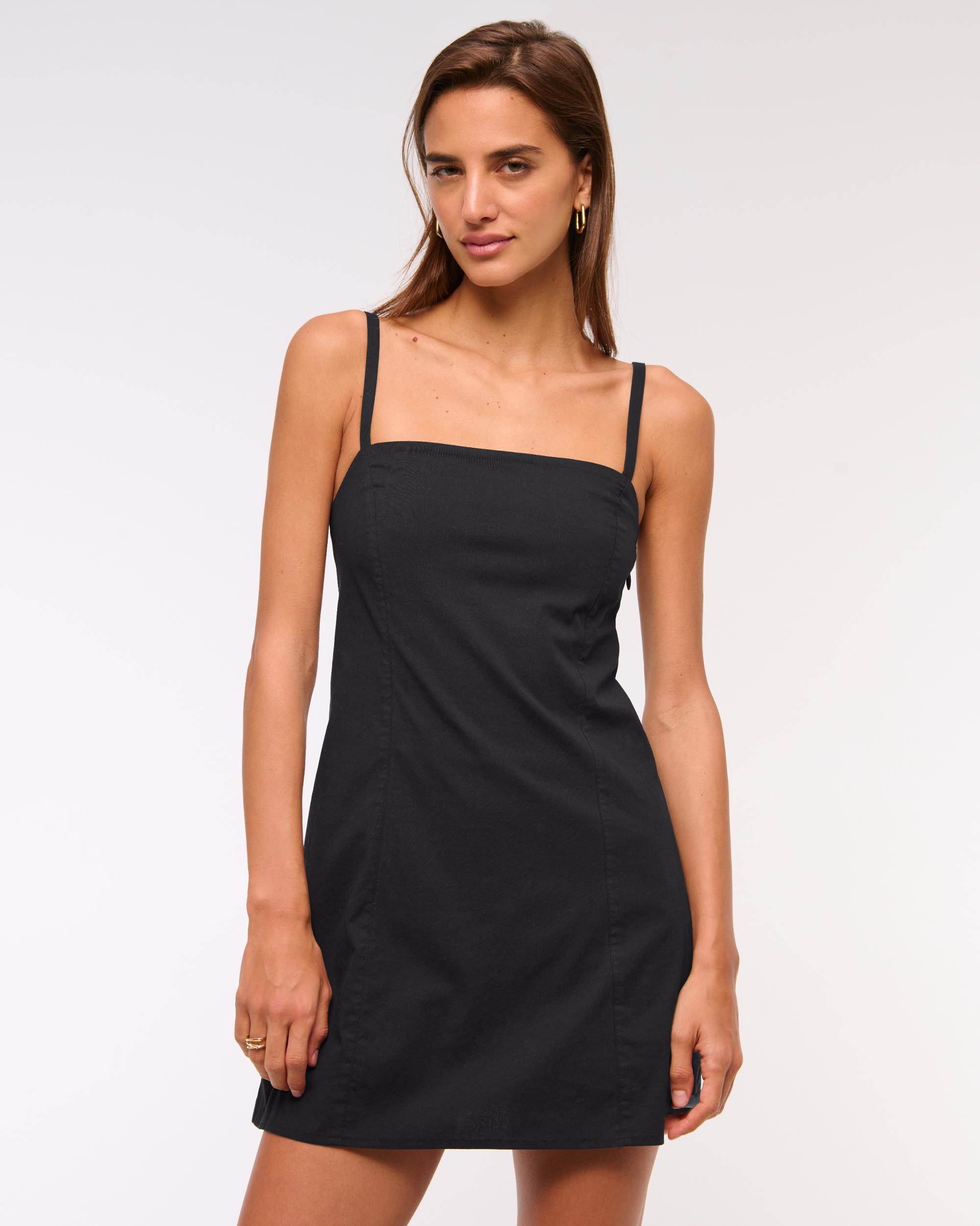 Seamed Stretch Skort Product Image