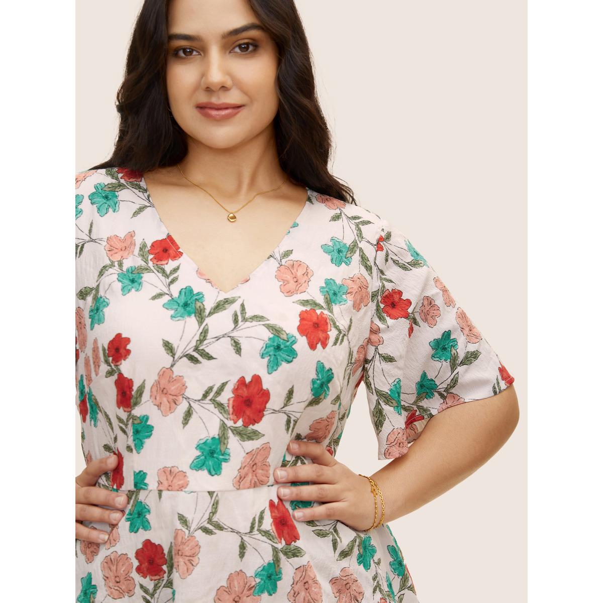 Plus Size Multicolor V Neck Floral Print Ruffle Sleeve Blouse Women Elegant Short sleeve V-neck Everyday Blouses BloomChic 10/M Product Image