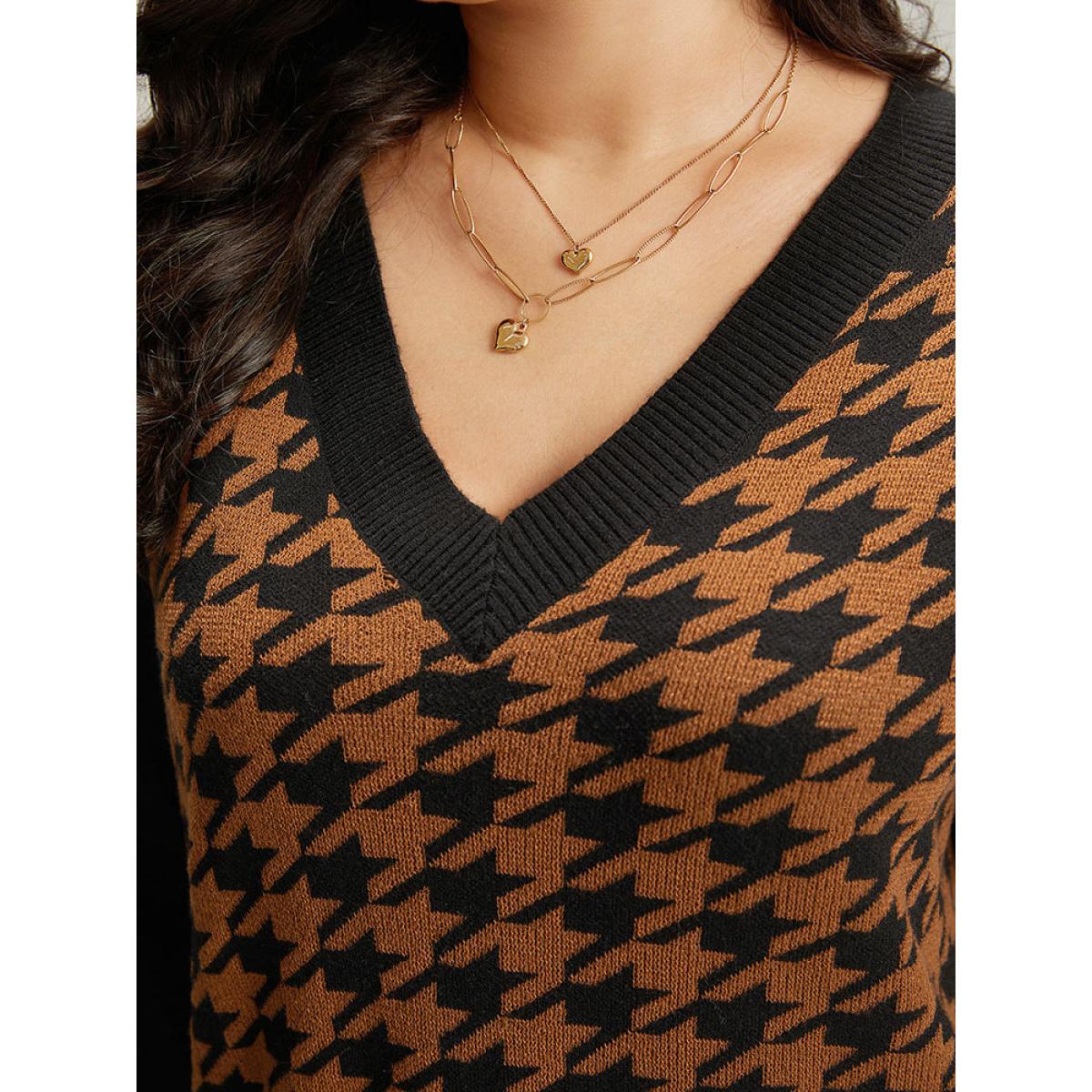 Plus Size Supersoft Essentials Houndstooth Patchwork Pullover Black Women Casual Loose Long Sleeve V-neck Dailywear Pullovers BloomChic 30/6X Product Image