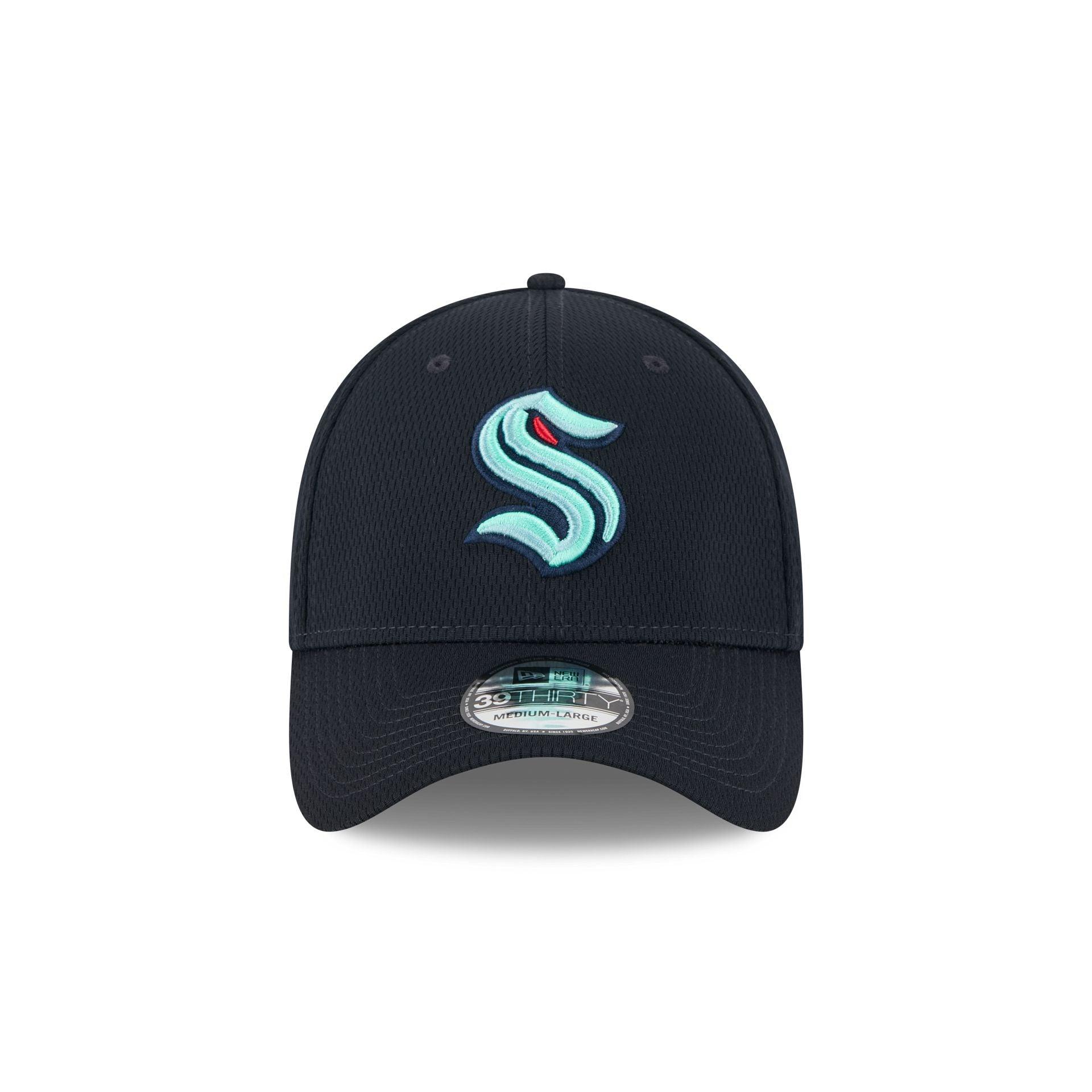 NASCAR Classics Flags Red 9TWENTY Adjustable Hat Male Product Image