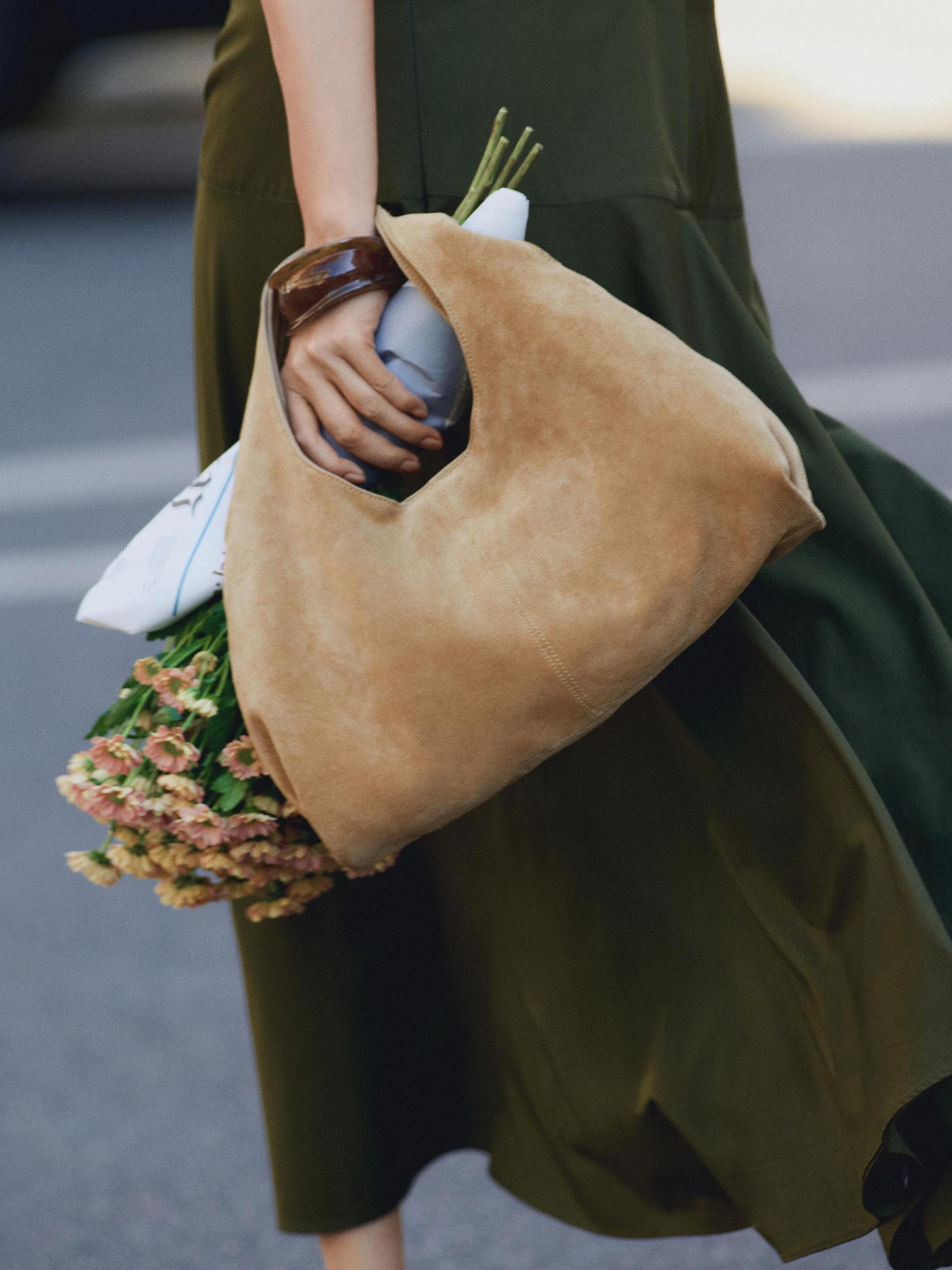 Medium split leather lady bag Product Image