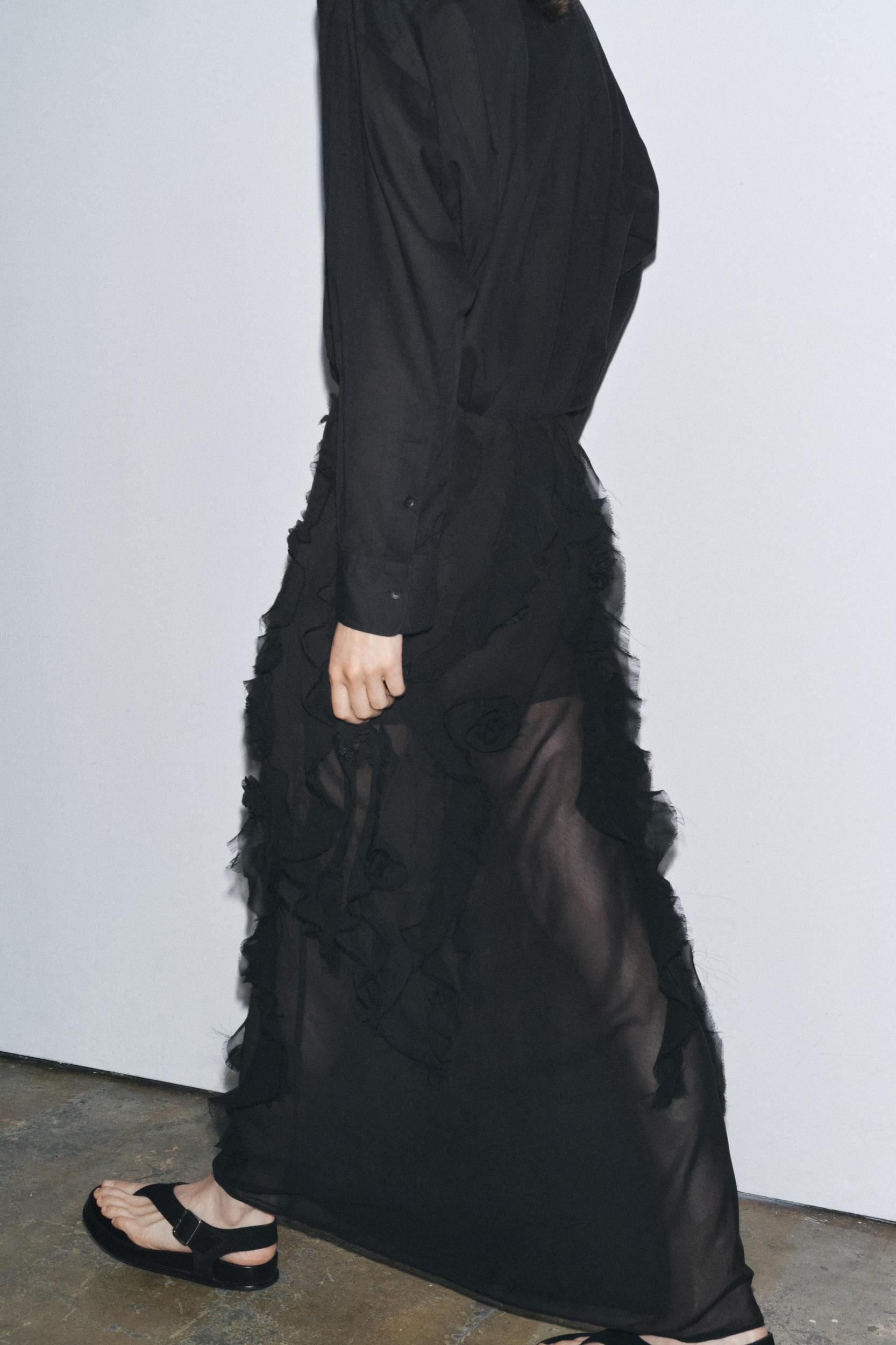 EMBOSSED FLOWER MIDI SKIRT Product Image