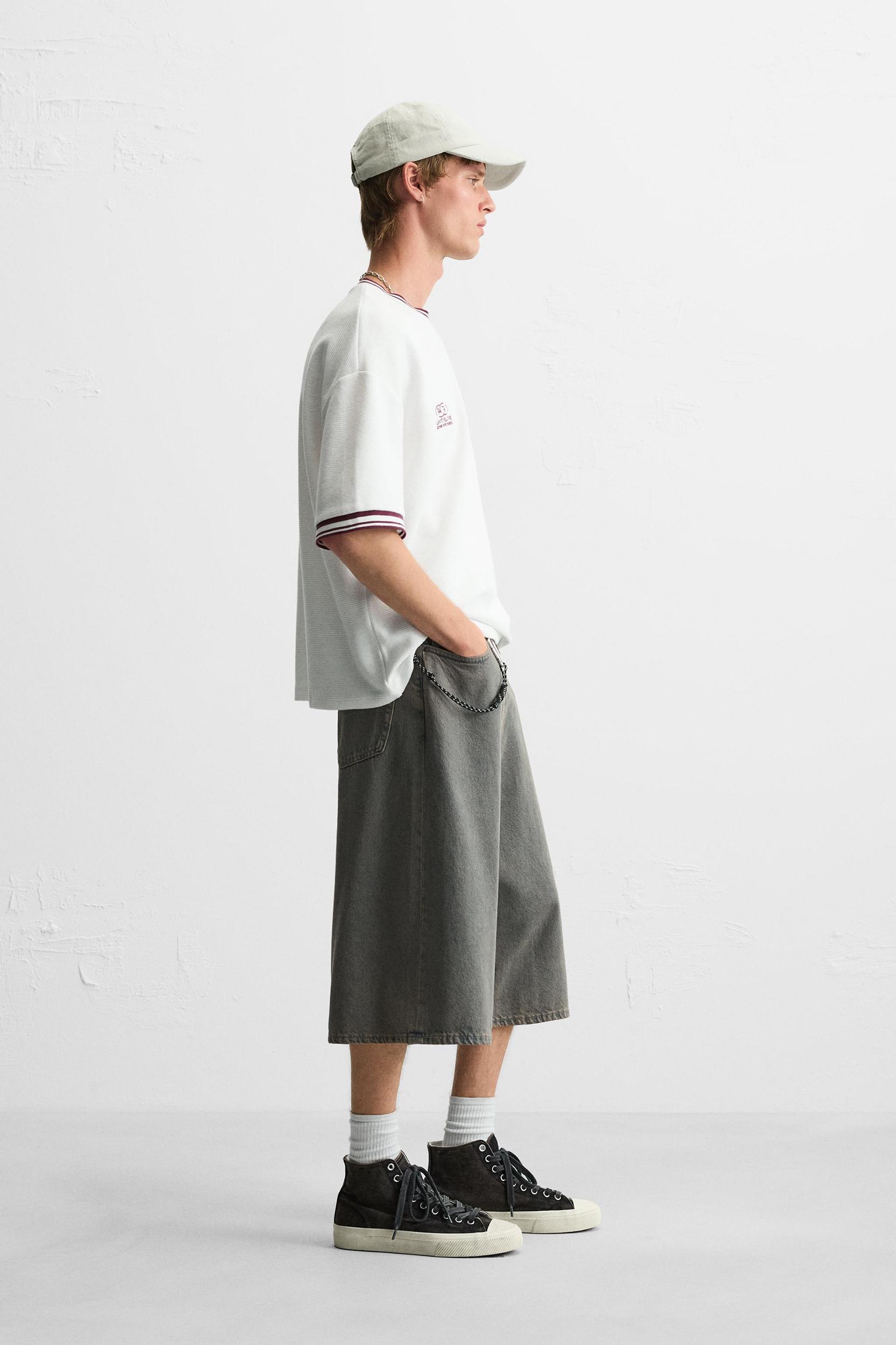 RETRO FOOTBALL STRUCTURE T-SHIRT Product Image