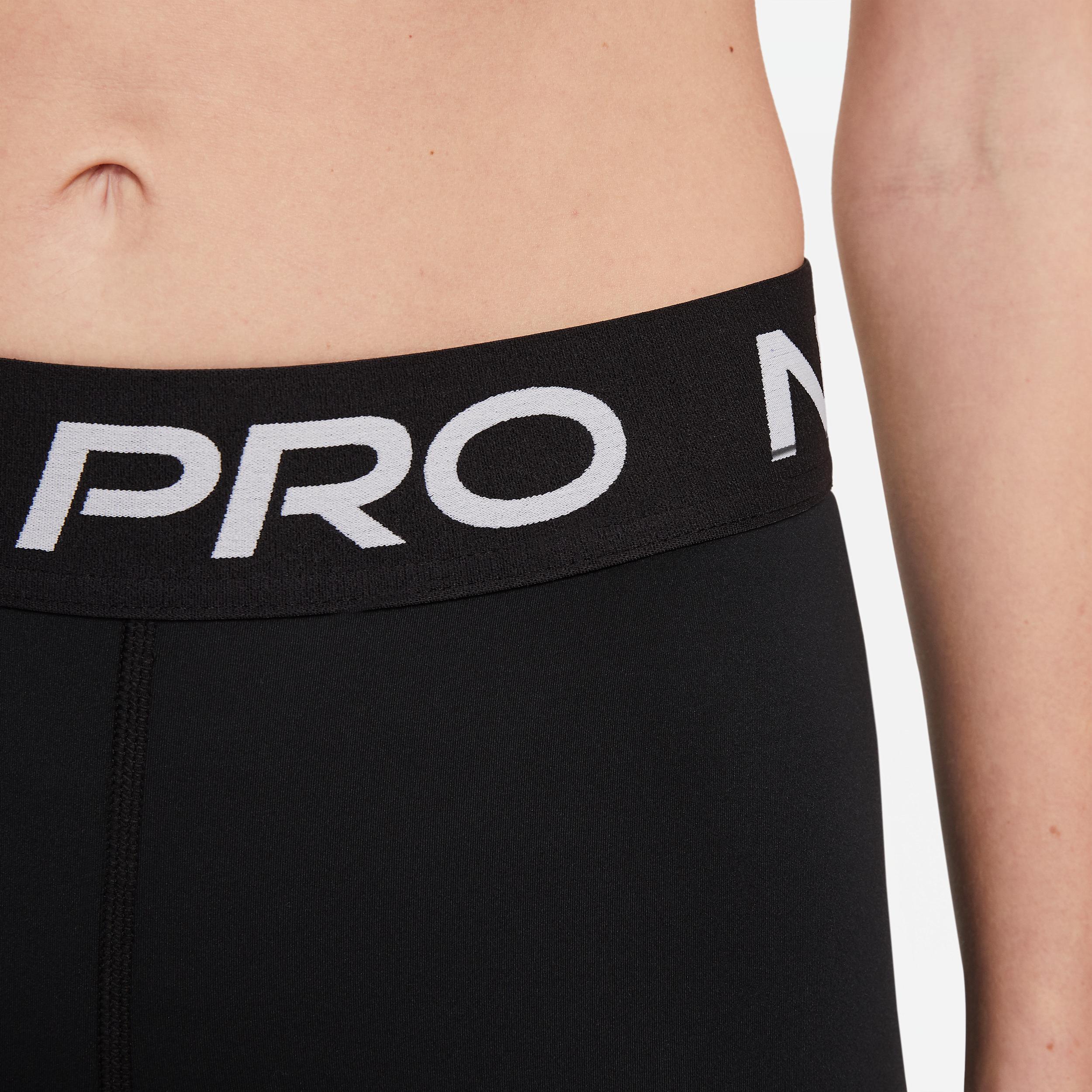 Womens Nike Pro 365 5 Shorts | CZ9831-010 Product Image
