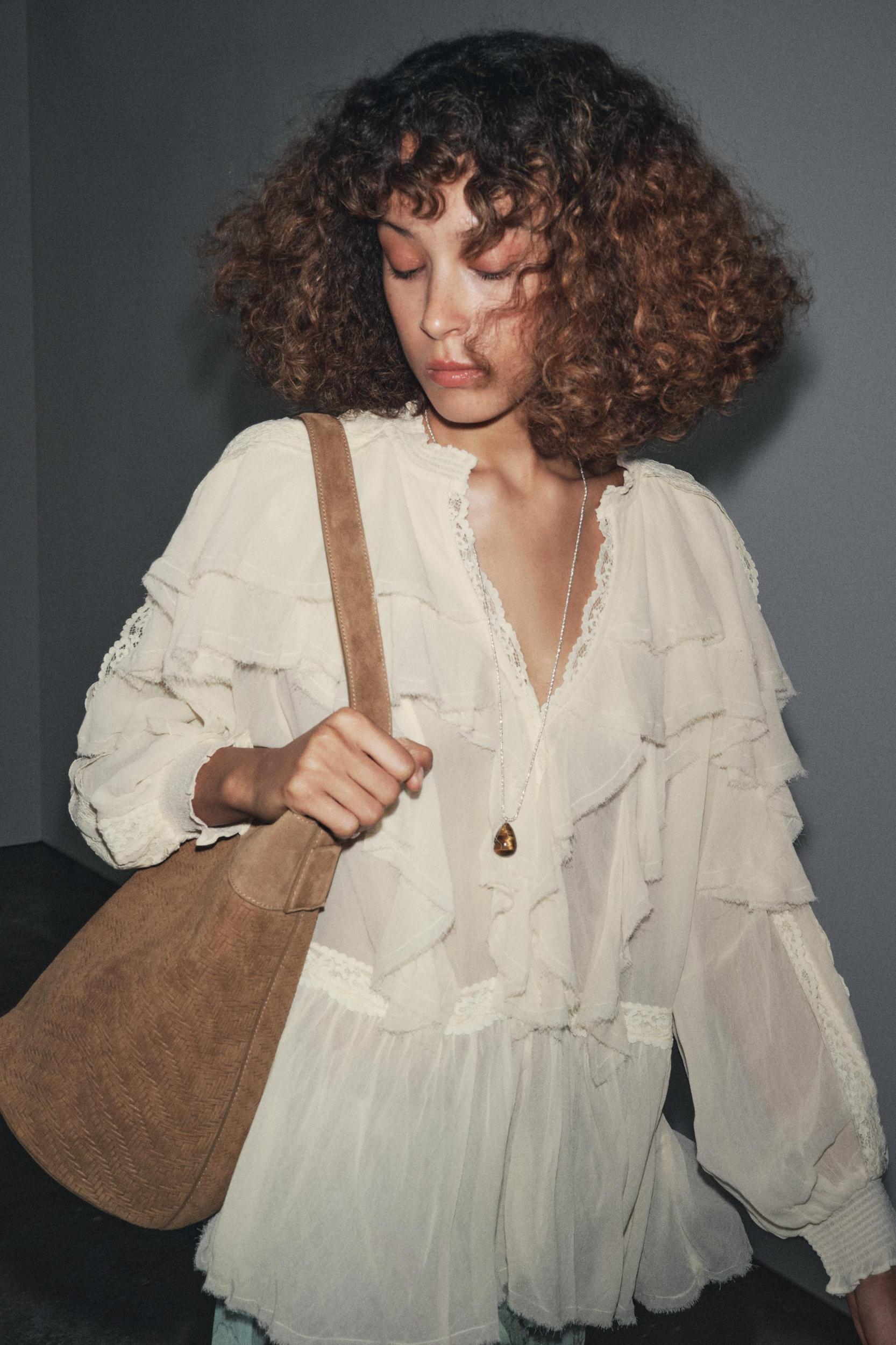 ZW COLLECTION LACE RUFFLE BLOUSE Product Image