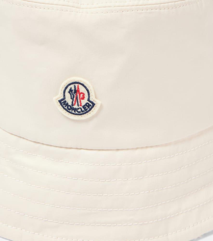 MONCLER Bucket Hat In White Product Image