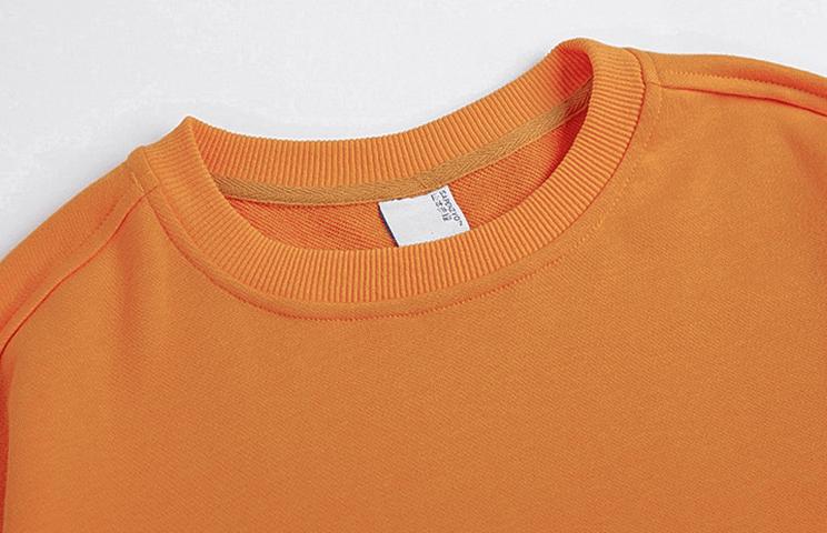 RT No. 1290 SWEATER Product Image