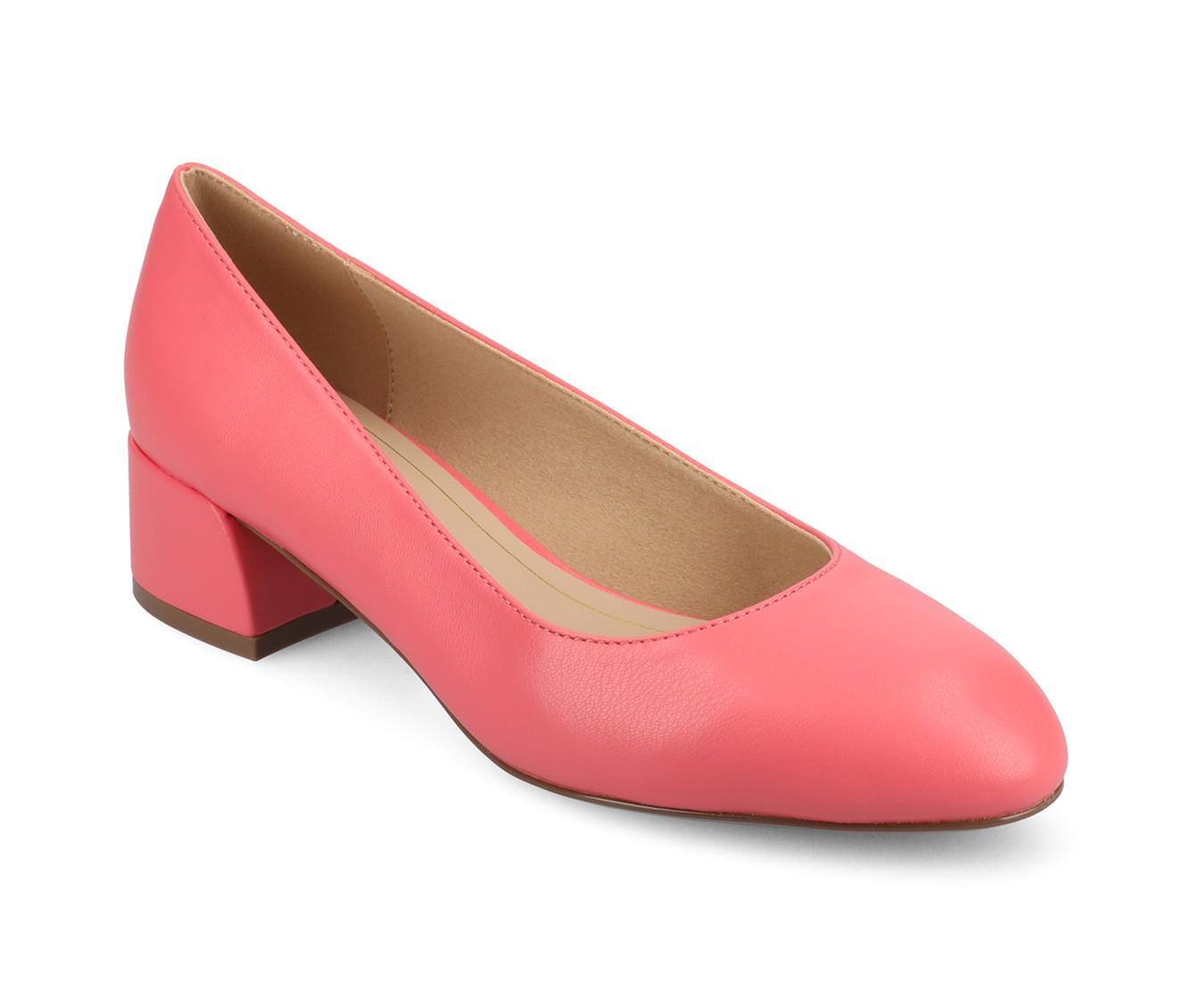 Women's Journee Collection SaarII Pumps Product Image