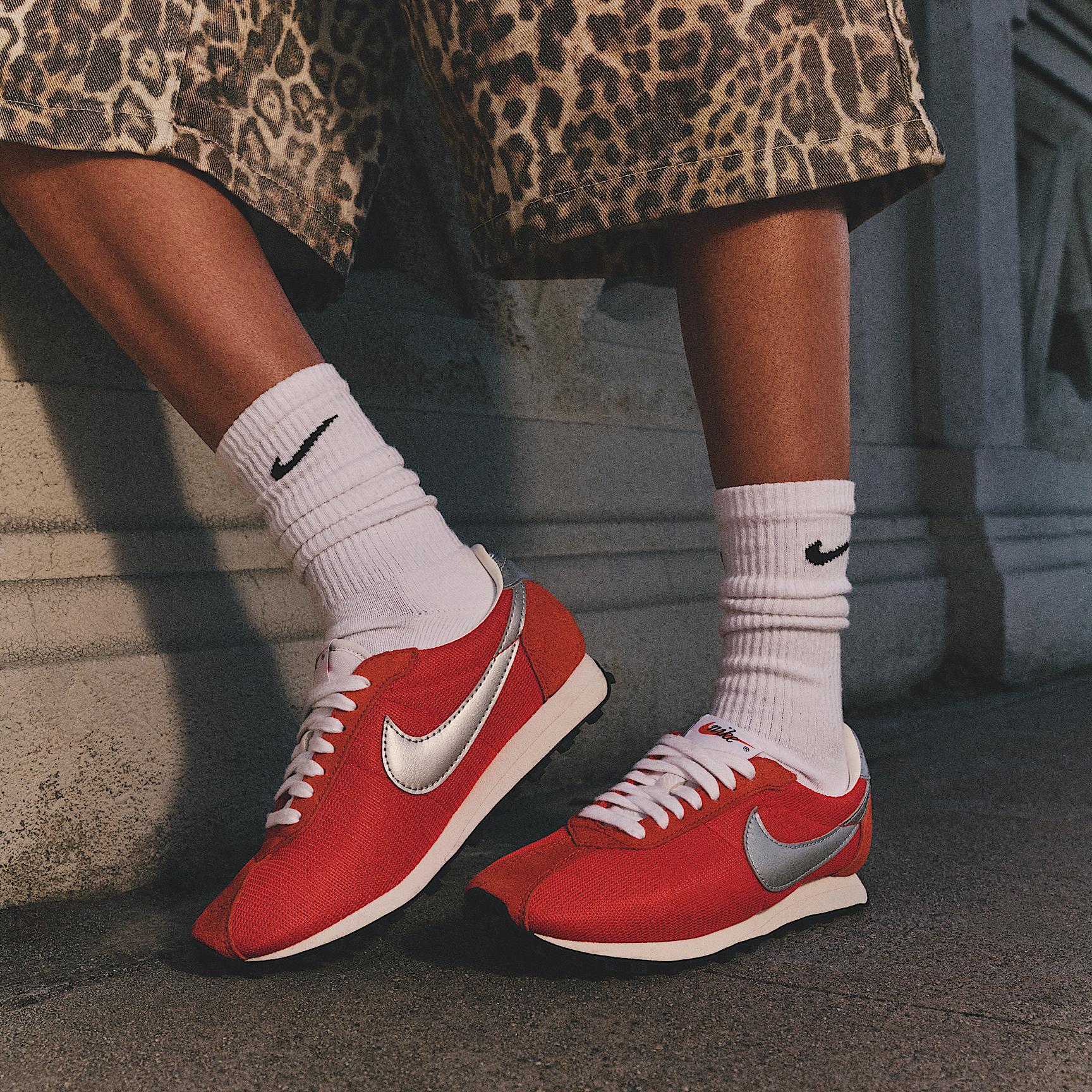 Nike Women's LD-1000 Shoes Product Image