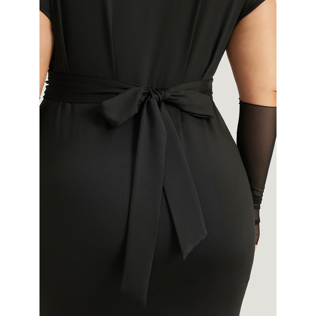 Plus Size Halloween Solid Mermaid Hem Mesh Bowknot Dress Black Women Casual Plain V-neck Sleeveless Curvy Knee Dress BloomChic 22-24/3X Product Image