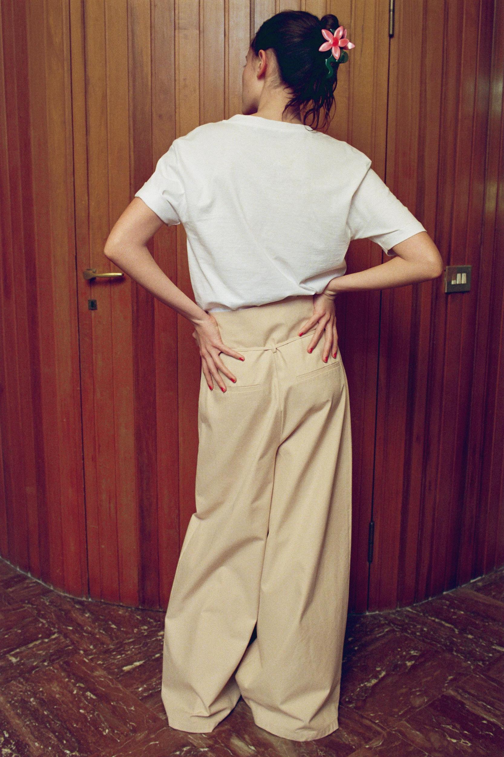 HIGH-WAISTED PANTS Product Image