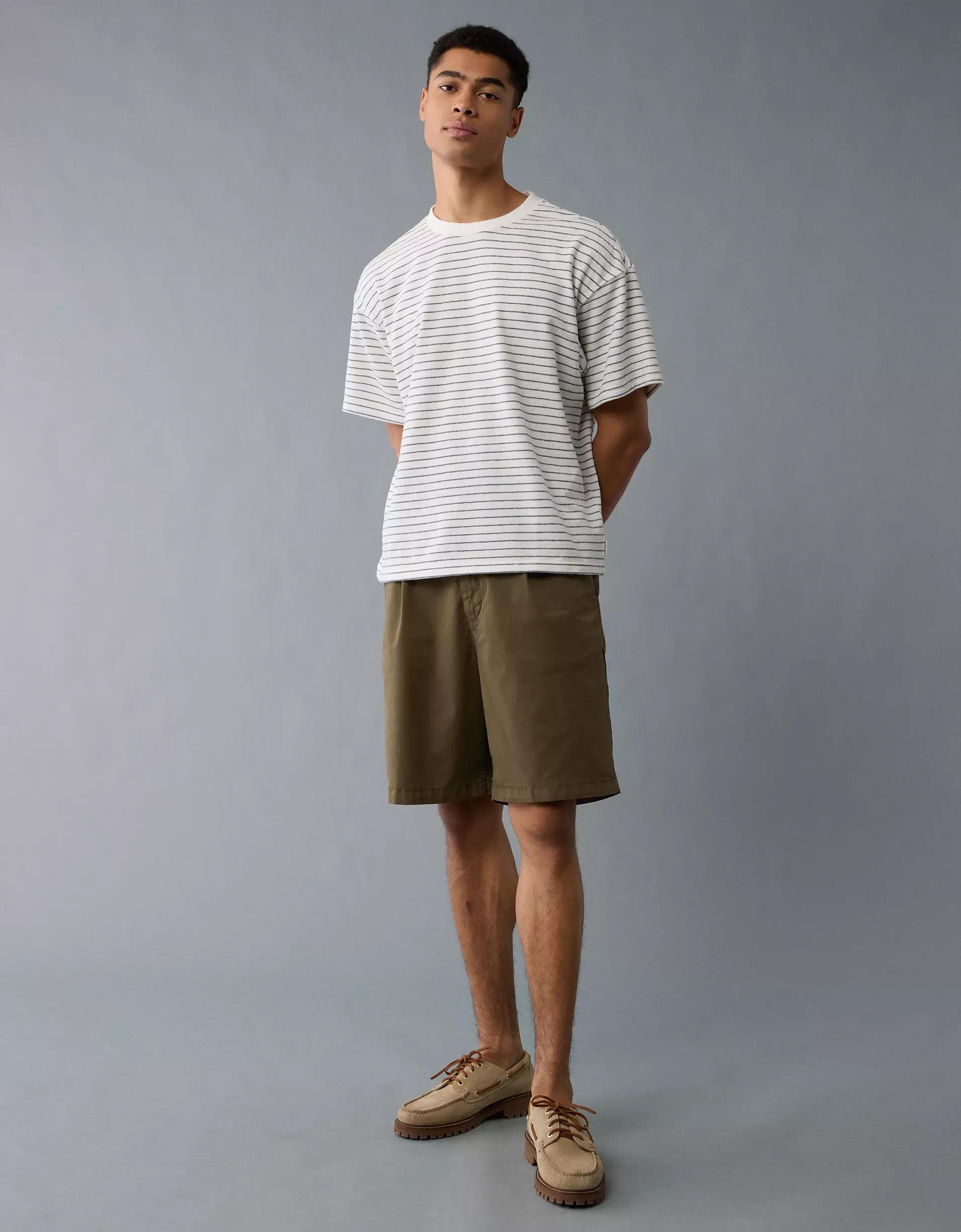 AE Flex Loose Pleated Pull-On Short Product Image